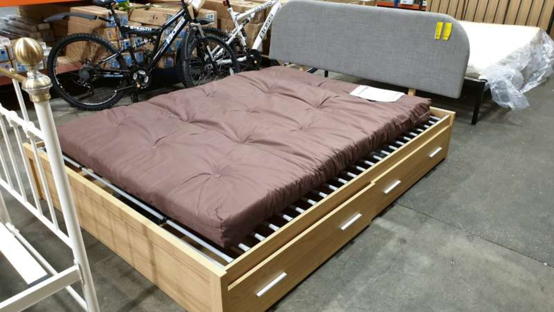 BRAND NEW NEVADA KING SIZE BED ( SAMPLE )