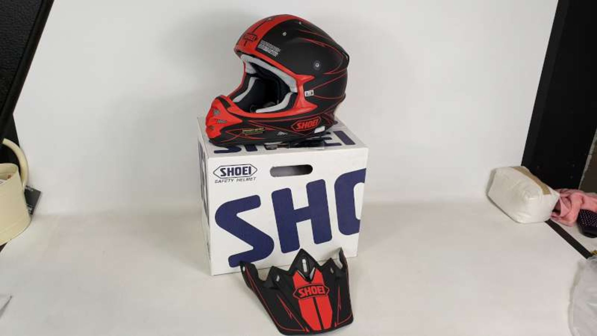 SHOEI VFX-W HECTIC TC1 EXTRA LARGE HELMET RRP £449.99