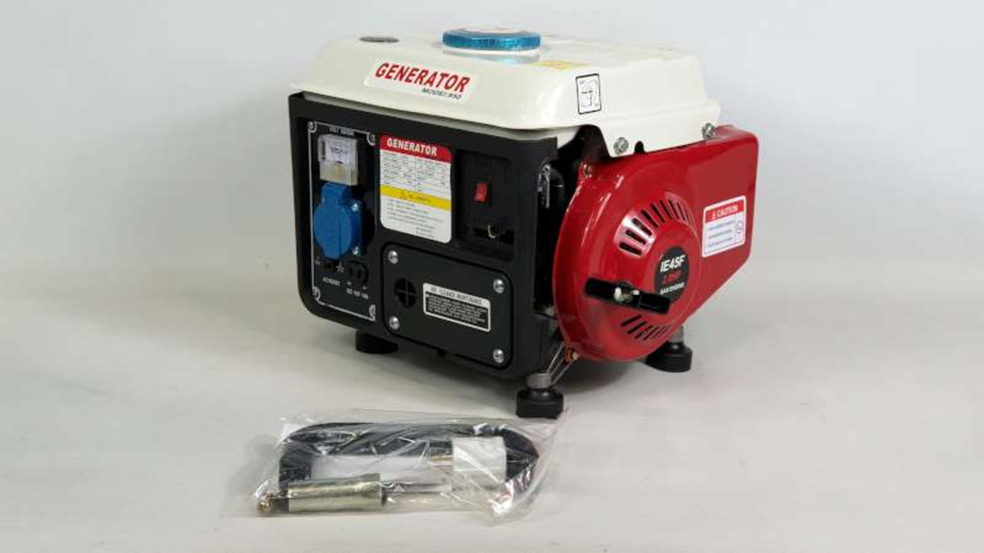 BRAND NEW BOXED PORTABLE GASOLINE GENERATOR MODEL 950