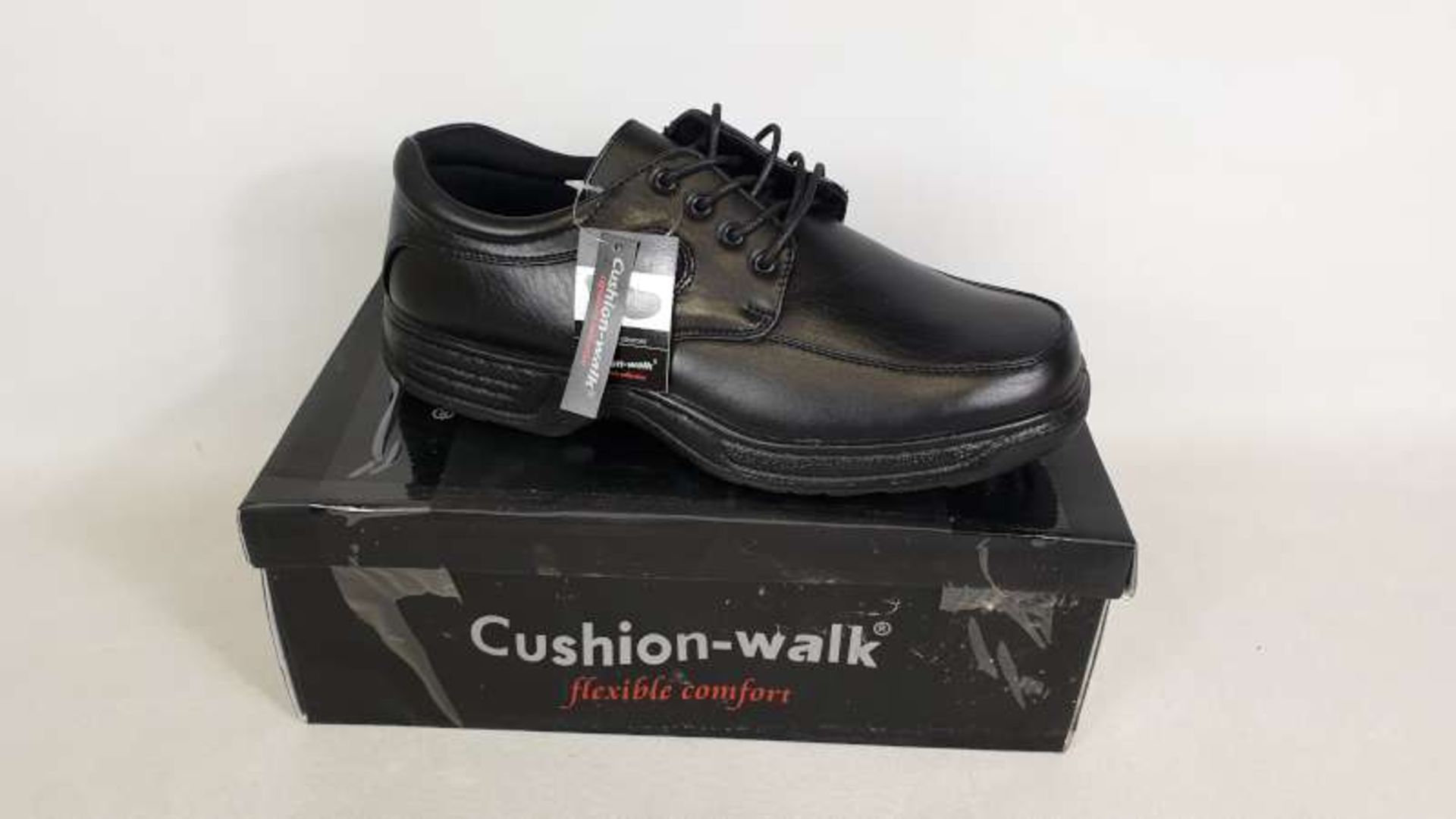 24 X BRAND NEW BOXED CUSHION WALK SHOES SIZE 10