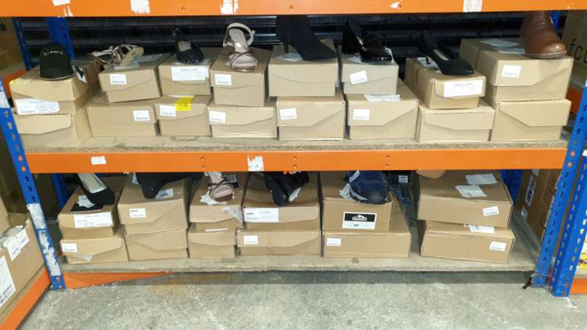 2 X SHELVES CONTAINING A LARGE QTY OF SHOES IN VARIOUS COLOURS / STYLES / SIZES