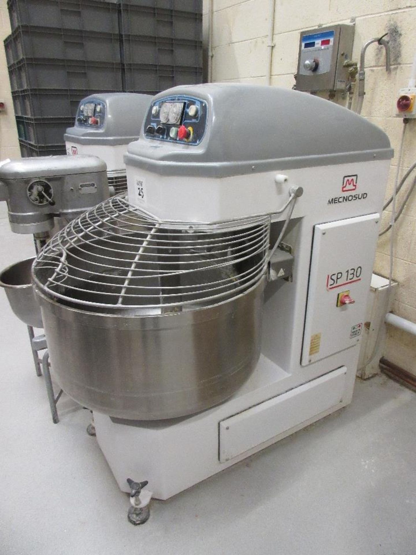 Mecnosud SP130 130kg spiral rotary commercial bowl mixing machine - Image 3 of 3