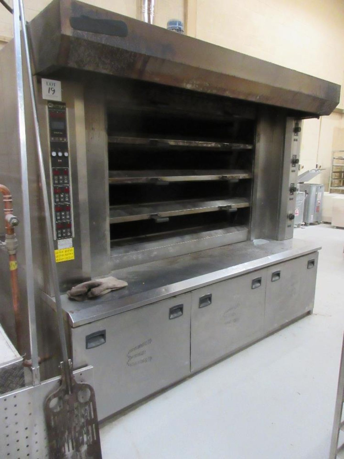 Europa Leonardo FR New 4210 gas fired stainless steel four deck commercial bakery oven, 254cm (w)