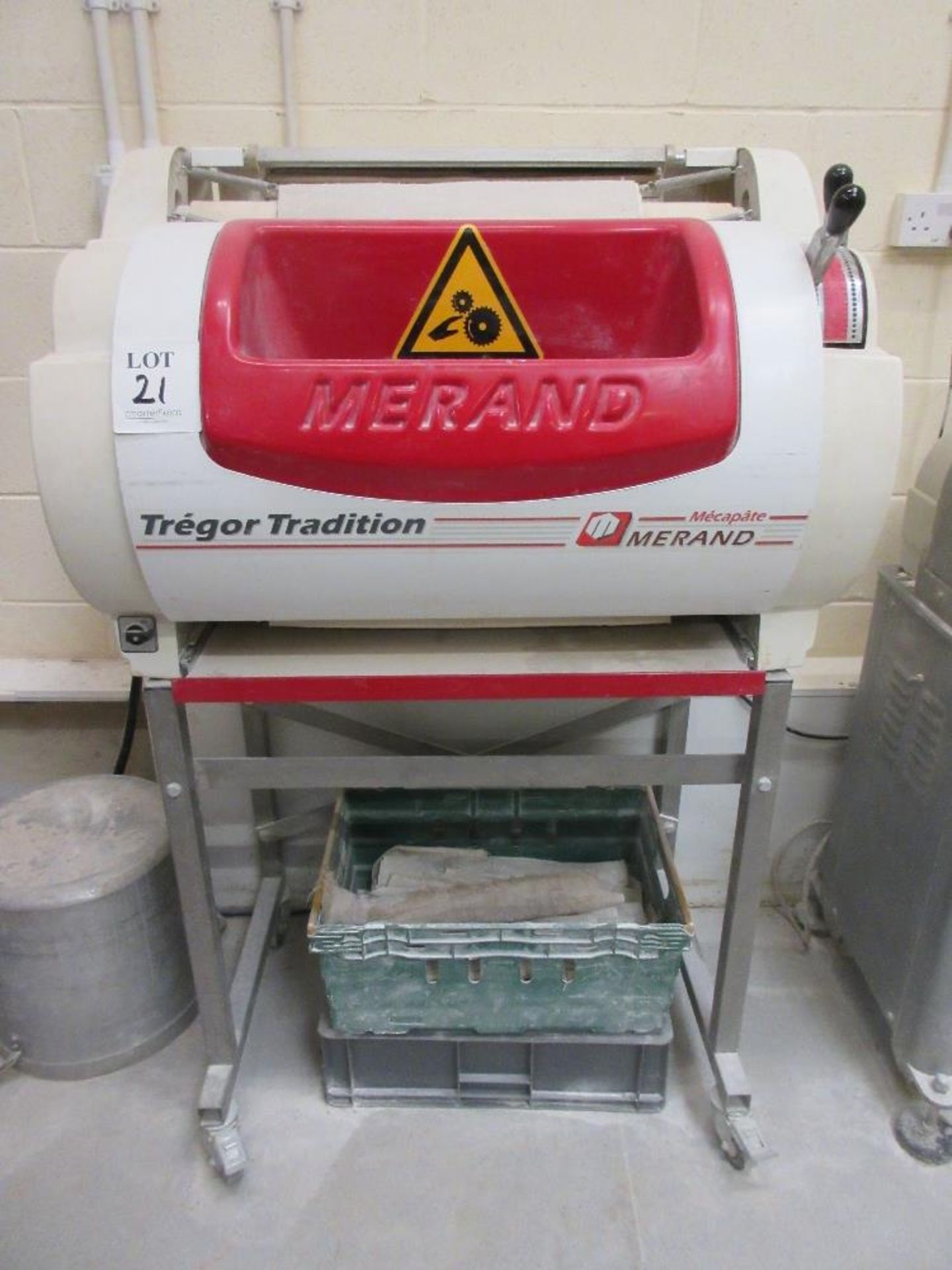 Merand Tregor Tradition dough moulding machine