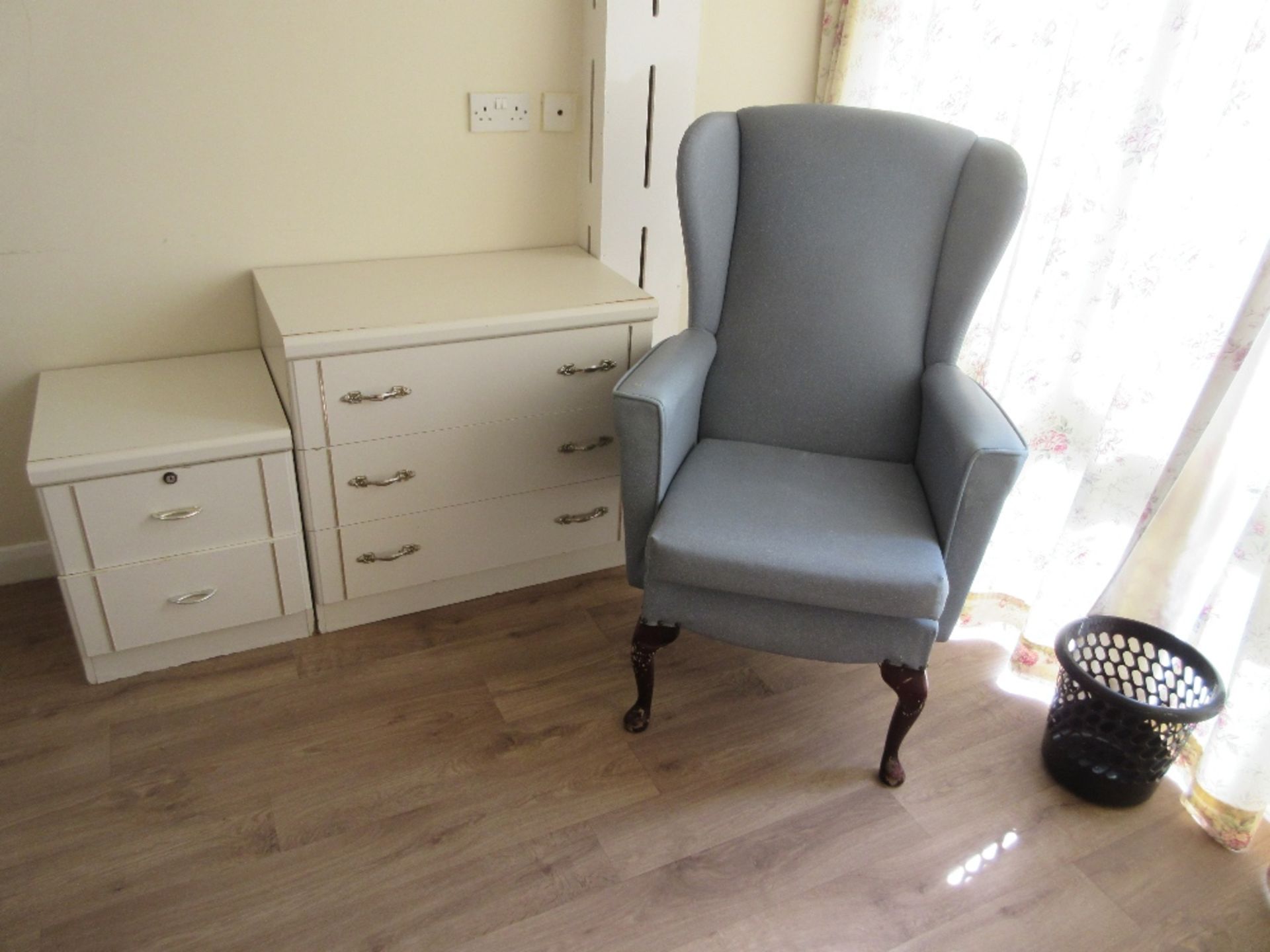 Contents of Room 30 to include: bed base, pressure mattress, 3 chest of drawers, bedside table, - Image 2 of 4