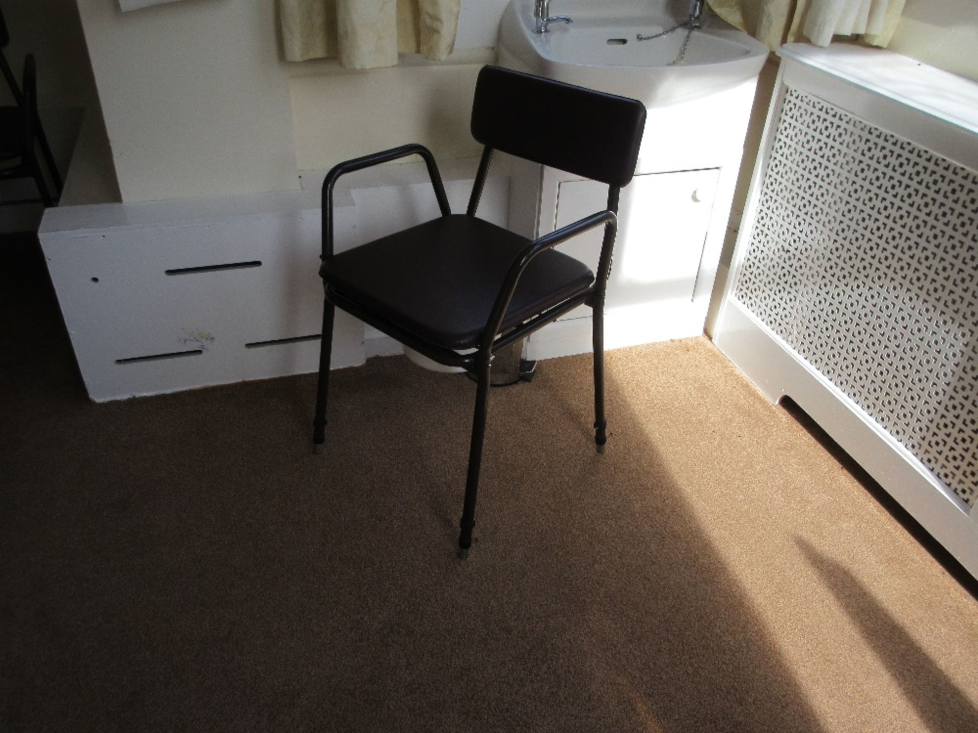 Contents of Room 19 to include: 2 bed base and mattress, 2 commodes, bedside table with 1 drawer, - Image 4 of 10