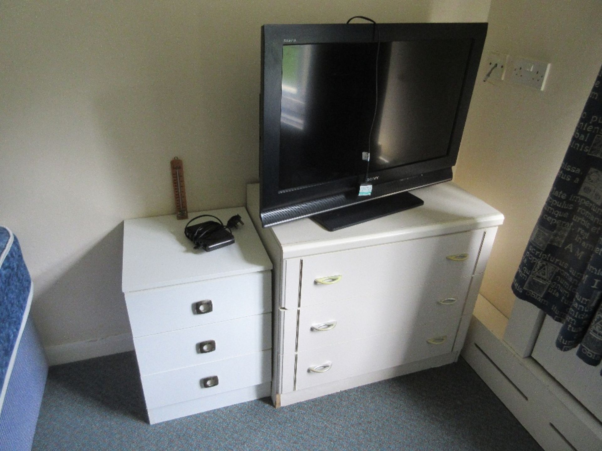 Contents of room 26 to include bed base and mattress, commode, 3 chest of drawers, bedside - Image 2 of 6