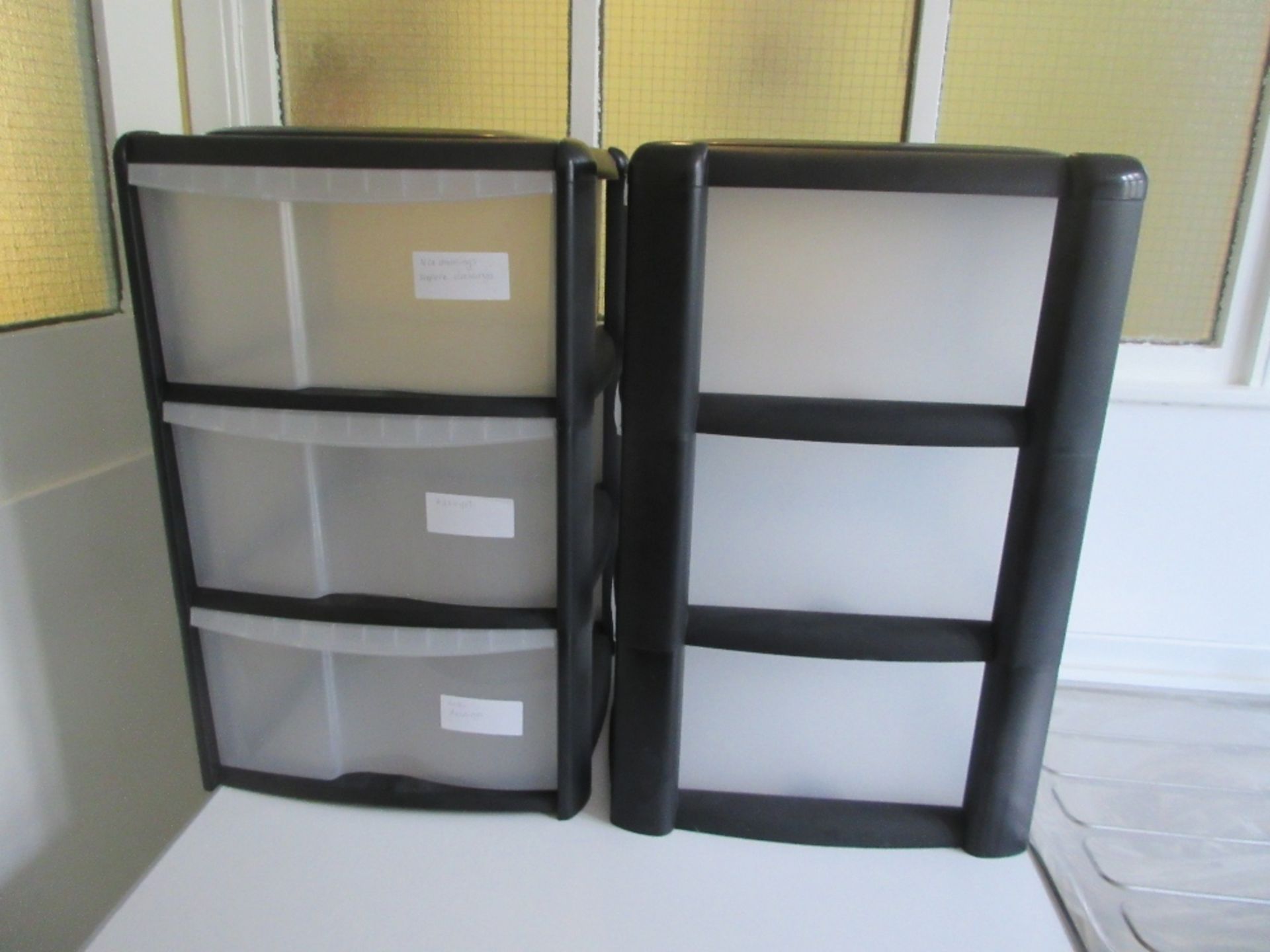 Contents of Treatment Room to include: small LEC fridge, stool, small plastic filing drawers, 2 - Image 2 of 6