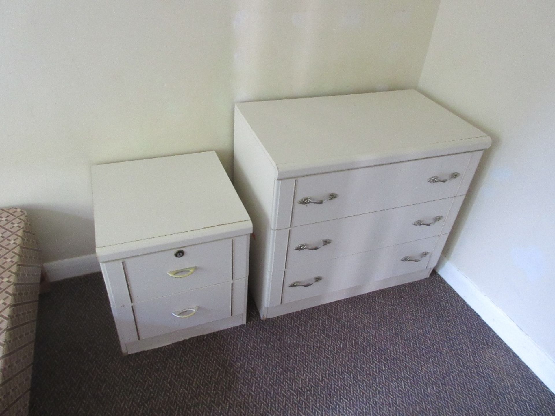 Contents of Room 29 to include bed base, commode on wheels, bedside table, wardrobe and remaining - Image 2 of 5