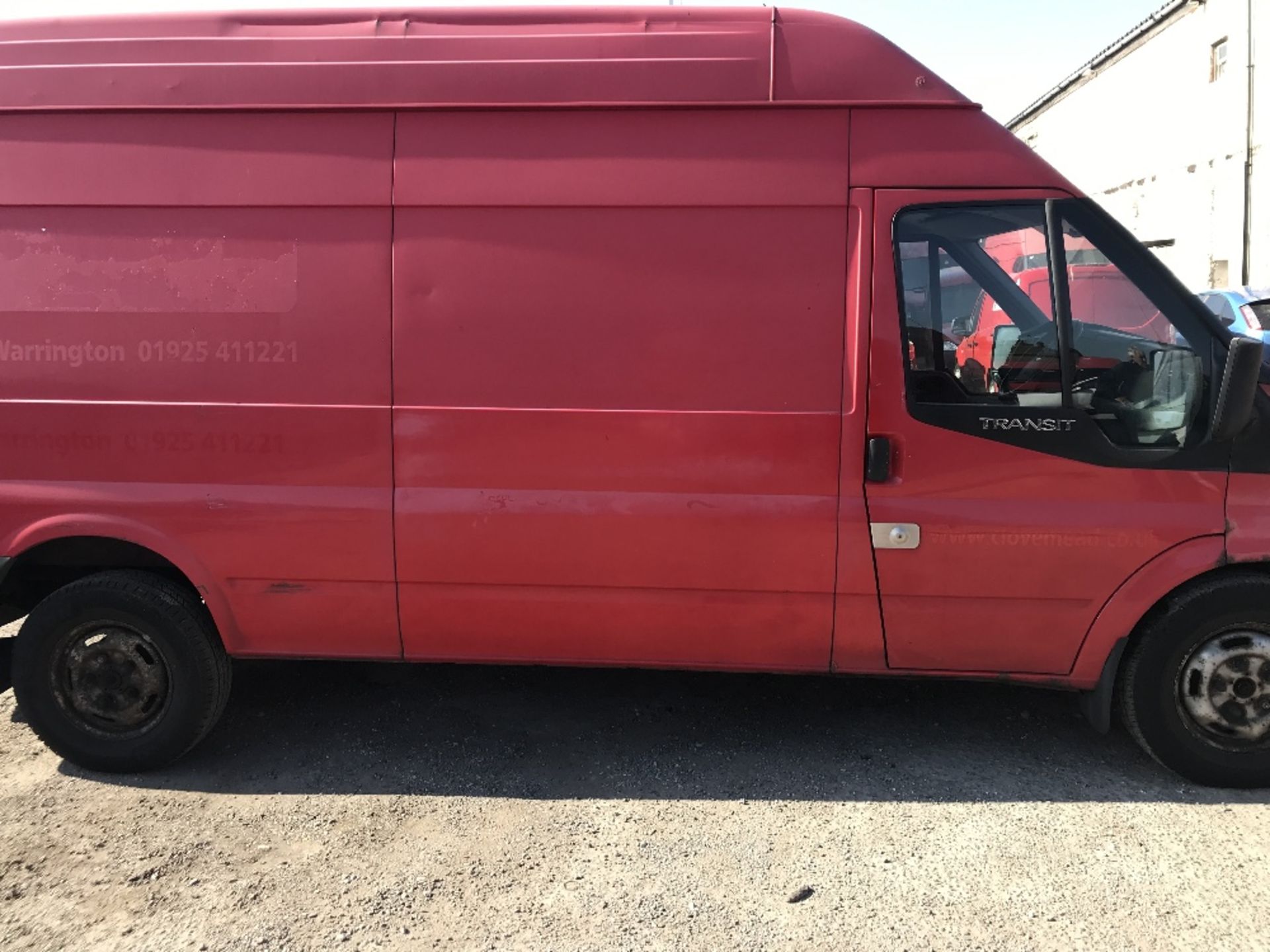 MV11 YBN Ford Transit 115 T350L RWD panel van, 2402cc diesel, Date of Registration 18.03.11, MOT - Image 4 of 5