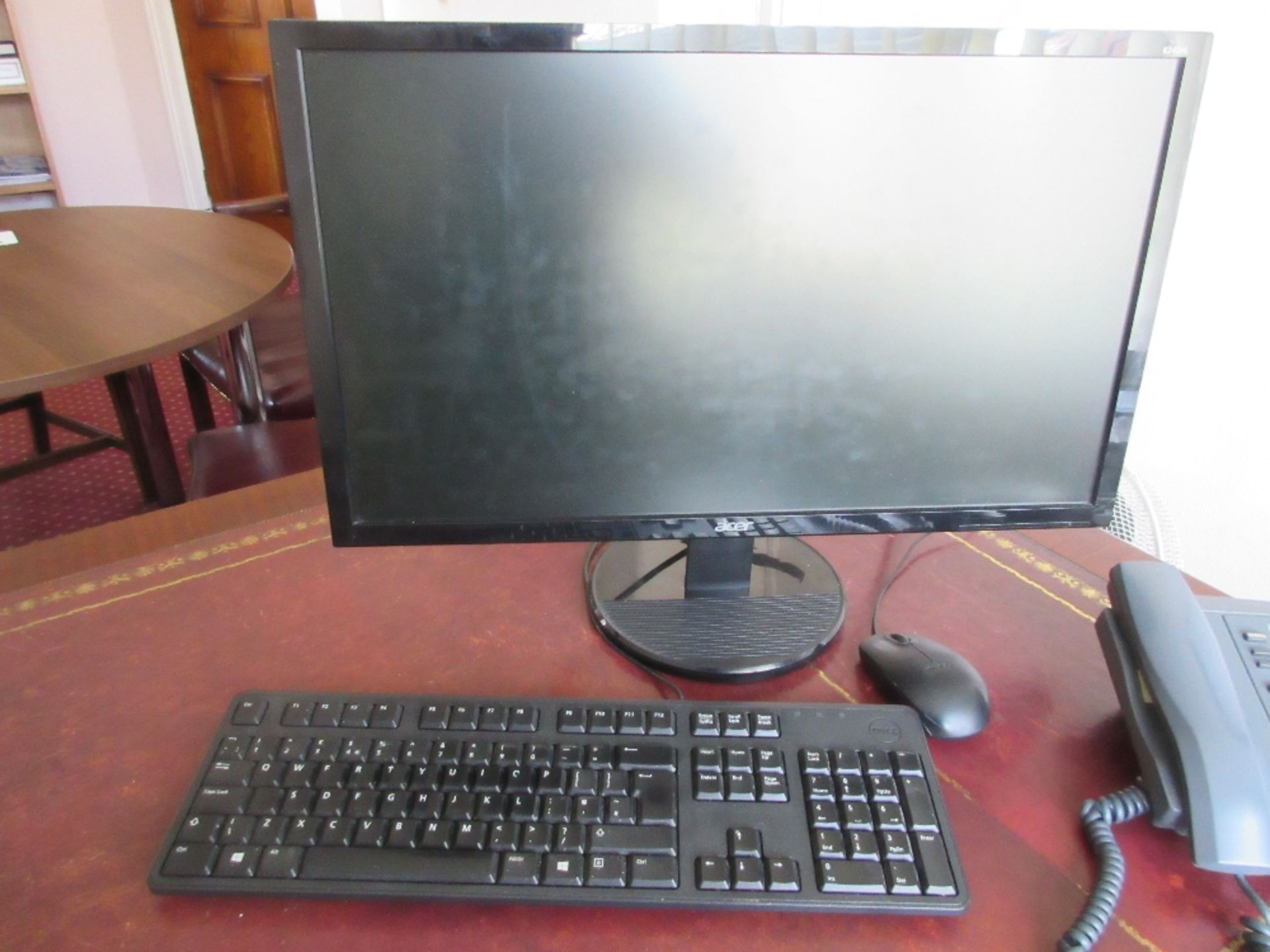 Dell Vostro mini tower PC, flat screen keyboard and mouse incorporating i3-2120 processor, 4GB Memor - Image 2 of 2