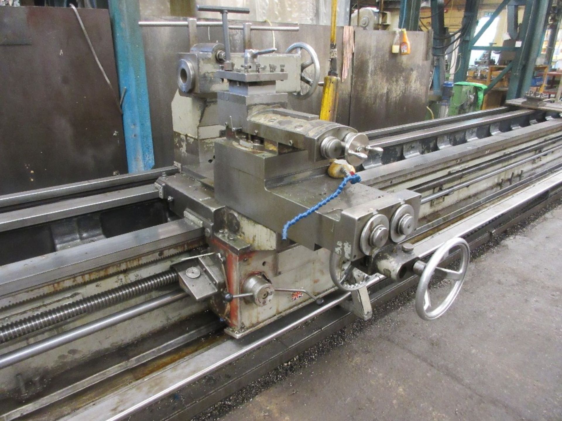 Binns & Berry Trident L850 centre lathe 40" swing x 20ft between centre. Serial No. 61602. YOM - Image 3 of 4