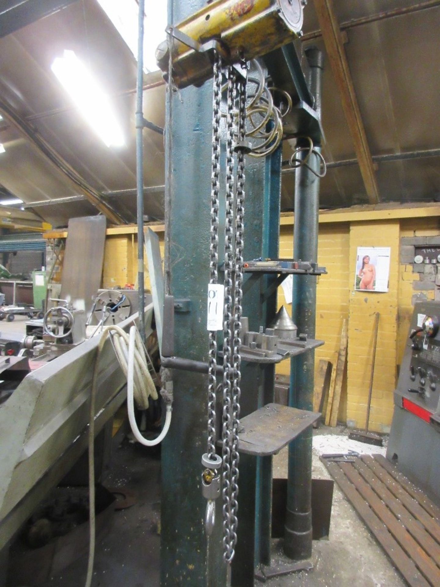 6ft 6" radius jib arm with Thor model 086100 chain hoist 0.5 tonne (METHOD STATEMENT & RISK - Image 2 of 2