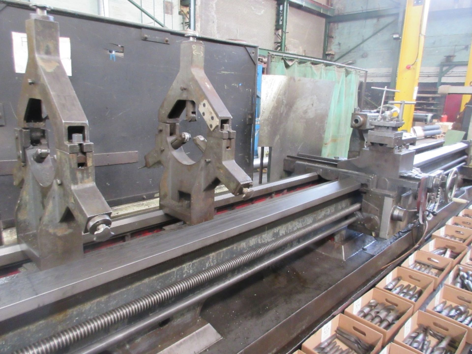 Binns & Berry TB909 gap bed centre lathe 760mm swing x 7470mm centres (30" x 24" - 6") and 2 - - Image 3 of 6