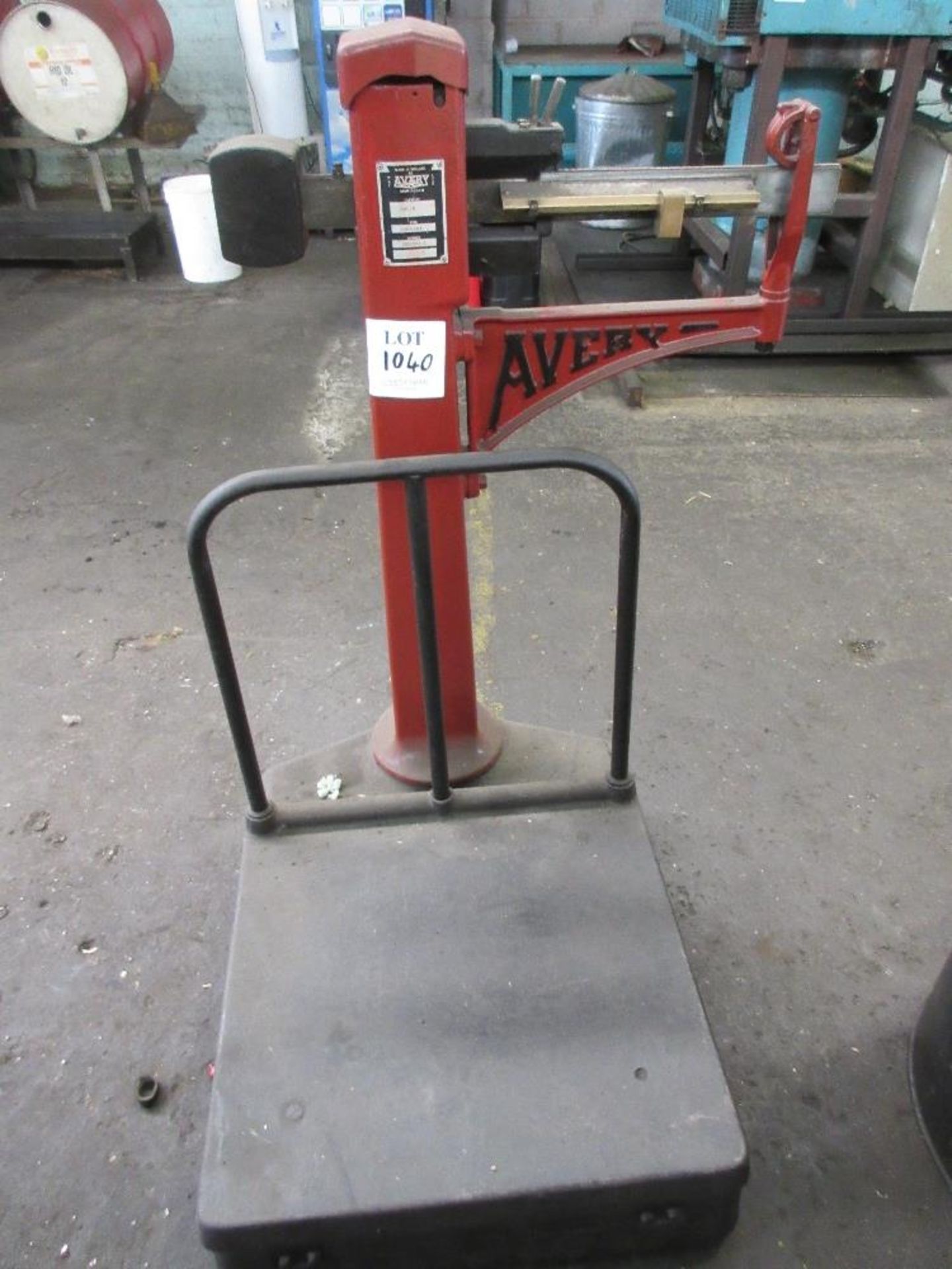 Avery 500lb platform scales