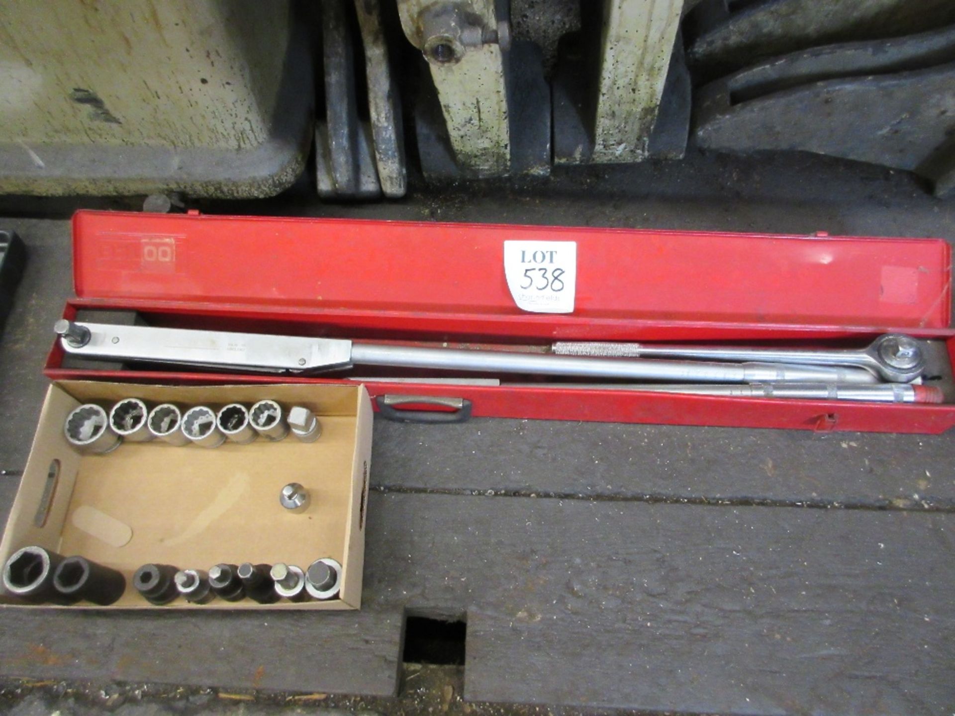 Ratchet and quantity of sockets. 2 - Britool Torque wrenches 1800 - 7200 Lb. Ft. In. and 500 - - Image 2 of 2