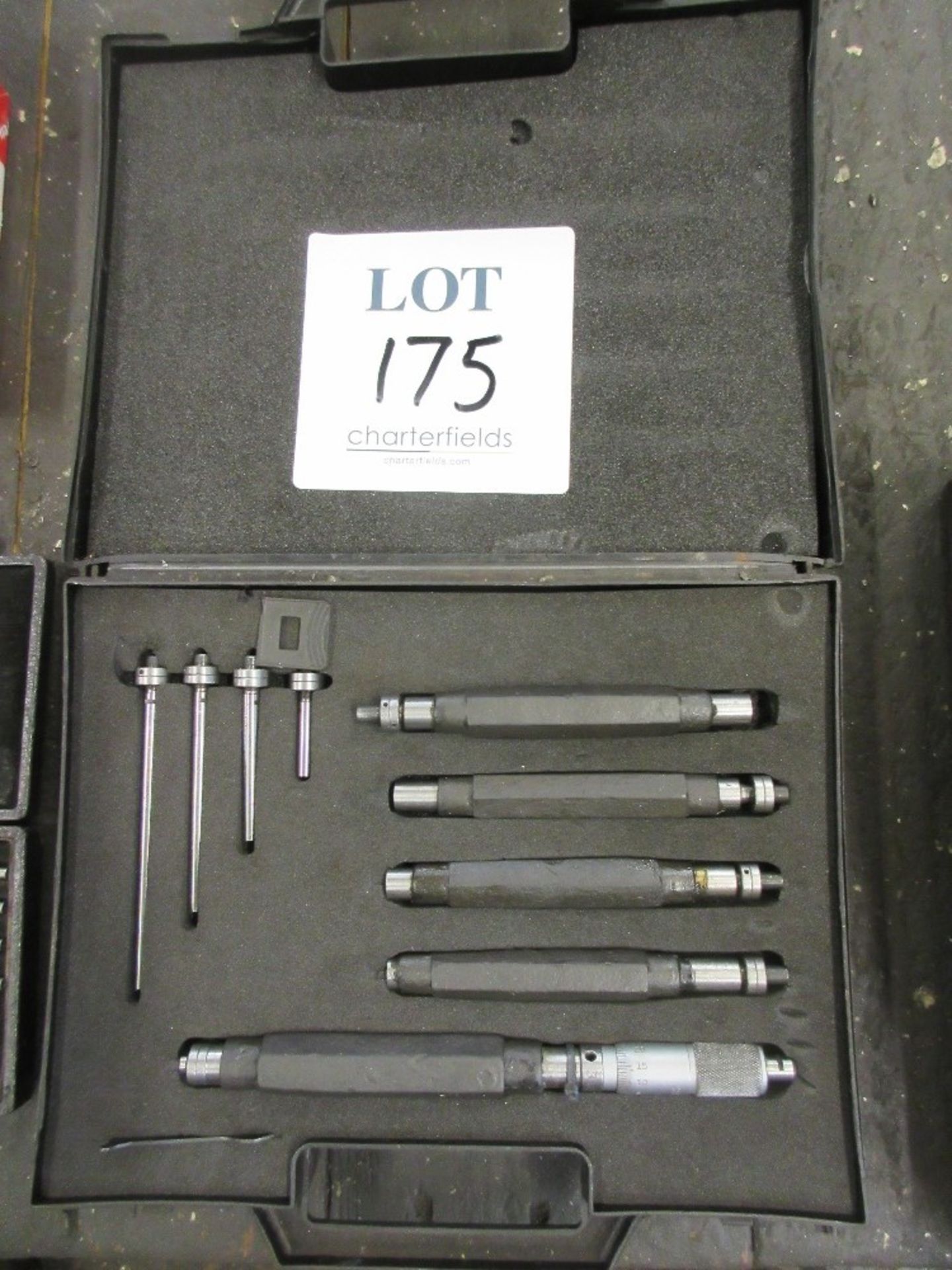 Moore & Wright inside micrometer set 200 - 825mm