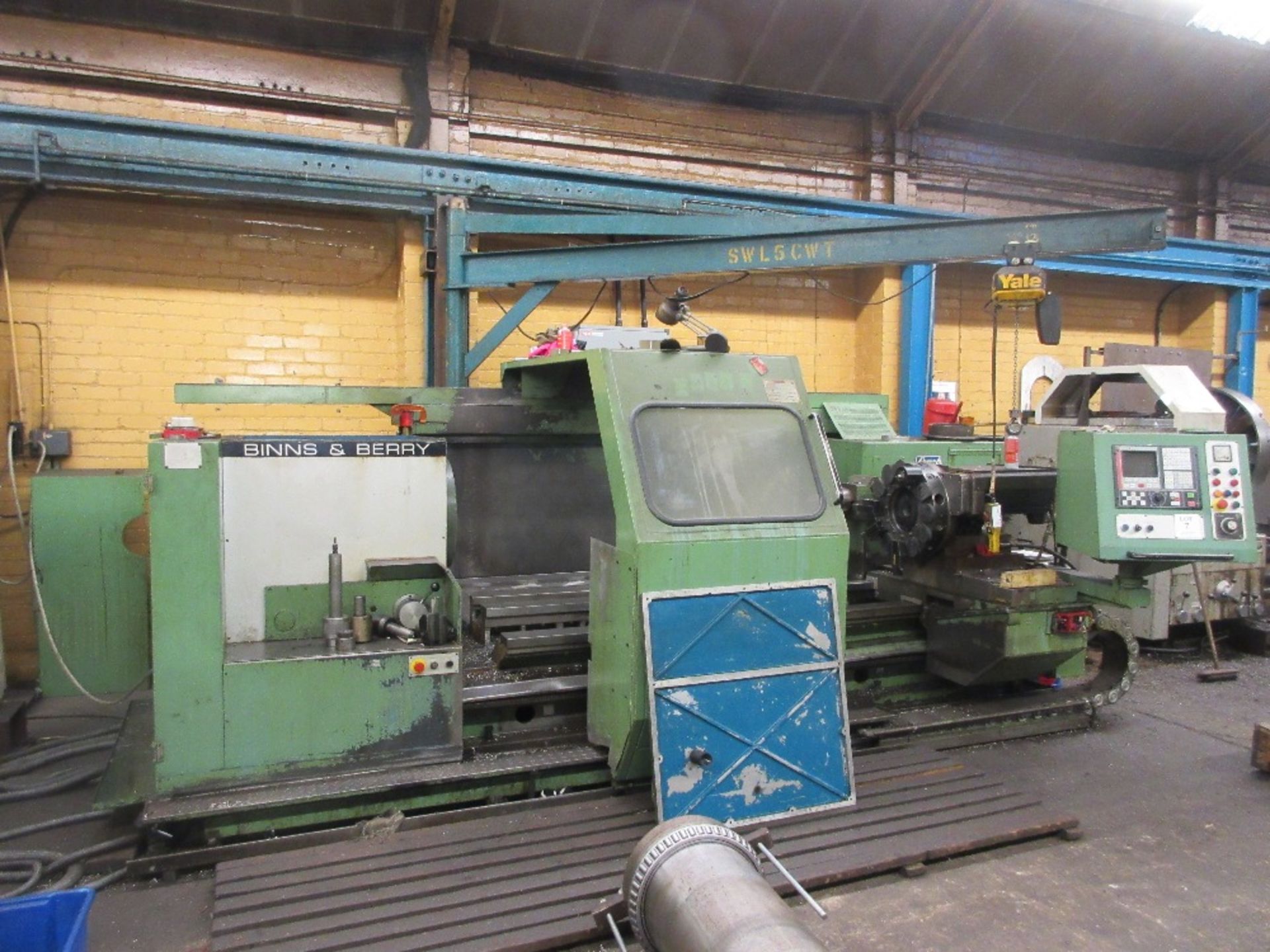 Binns & Berry Data 90 CNC lathe. Serial No. 80153. YOM 1995 850mm swing 1950mm between centres