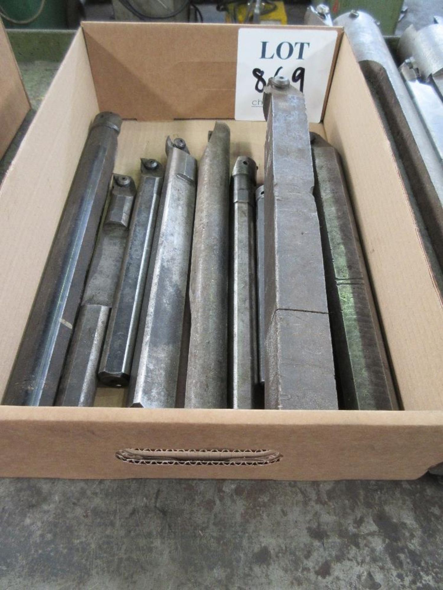 Box of various boring bars