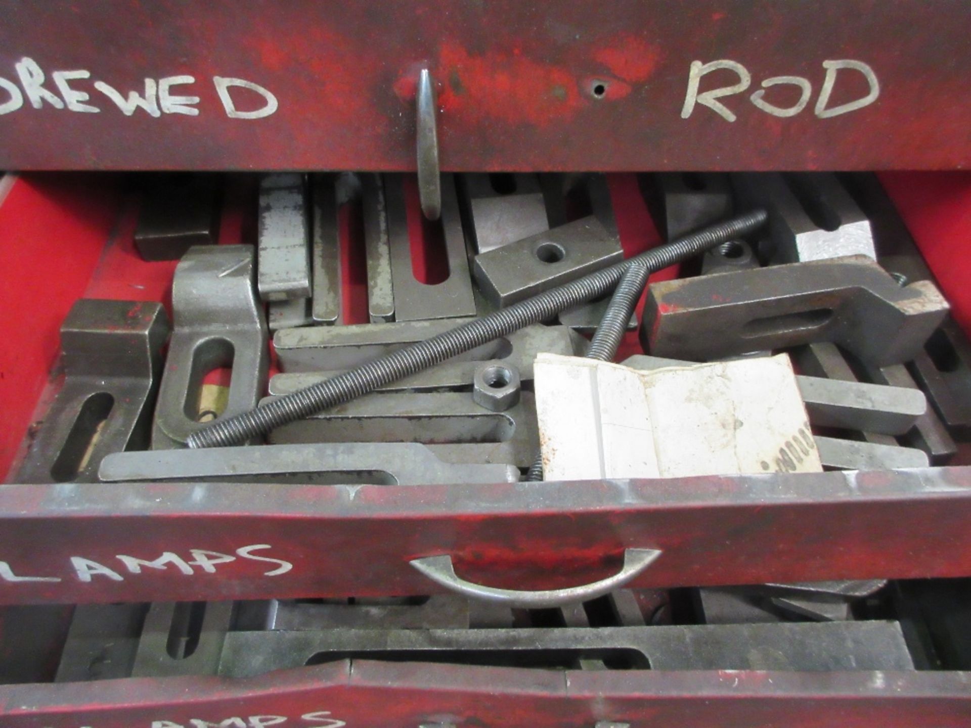 Sliding drawer cabinet and contents to include clamps and screw rods - Image 6 of 7