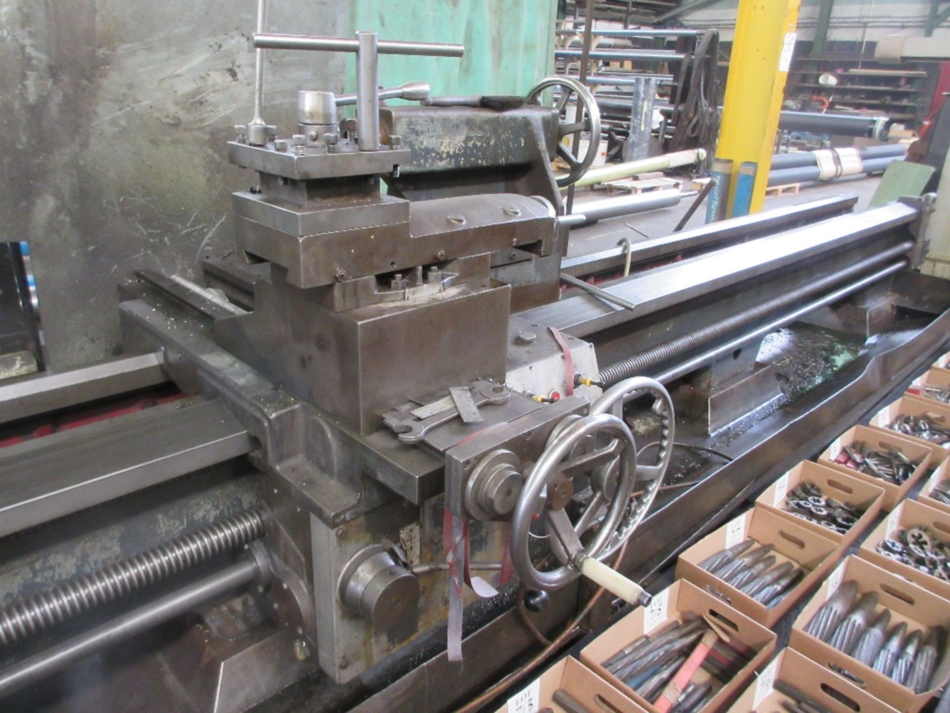 Binns & Berry TB909 gap bed centre lathe 760mm swing x 7470mm centres (30" x 24" - 6") and 2 - - Image 4 of 6