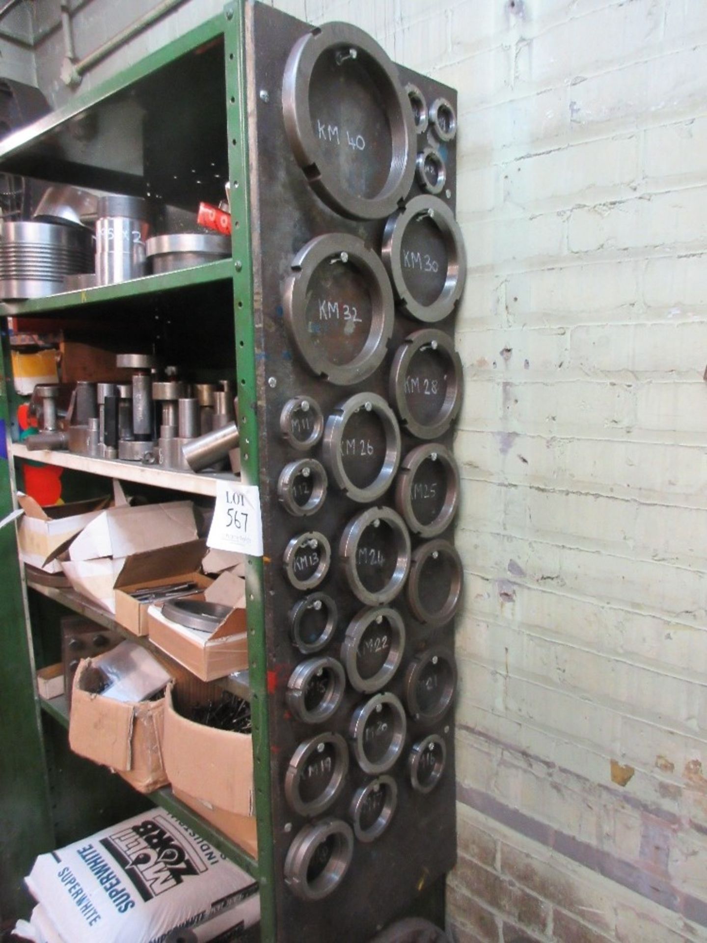 Steel shelf unit containing various gauges, boxes of nails, screws and KM locknuts - Image 5 of 6