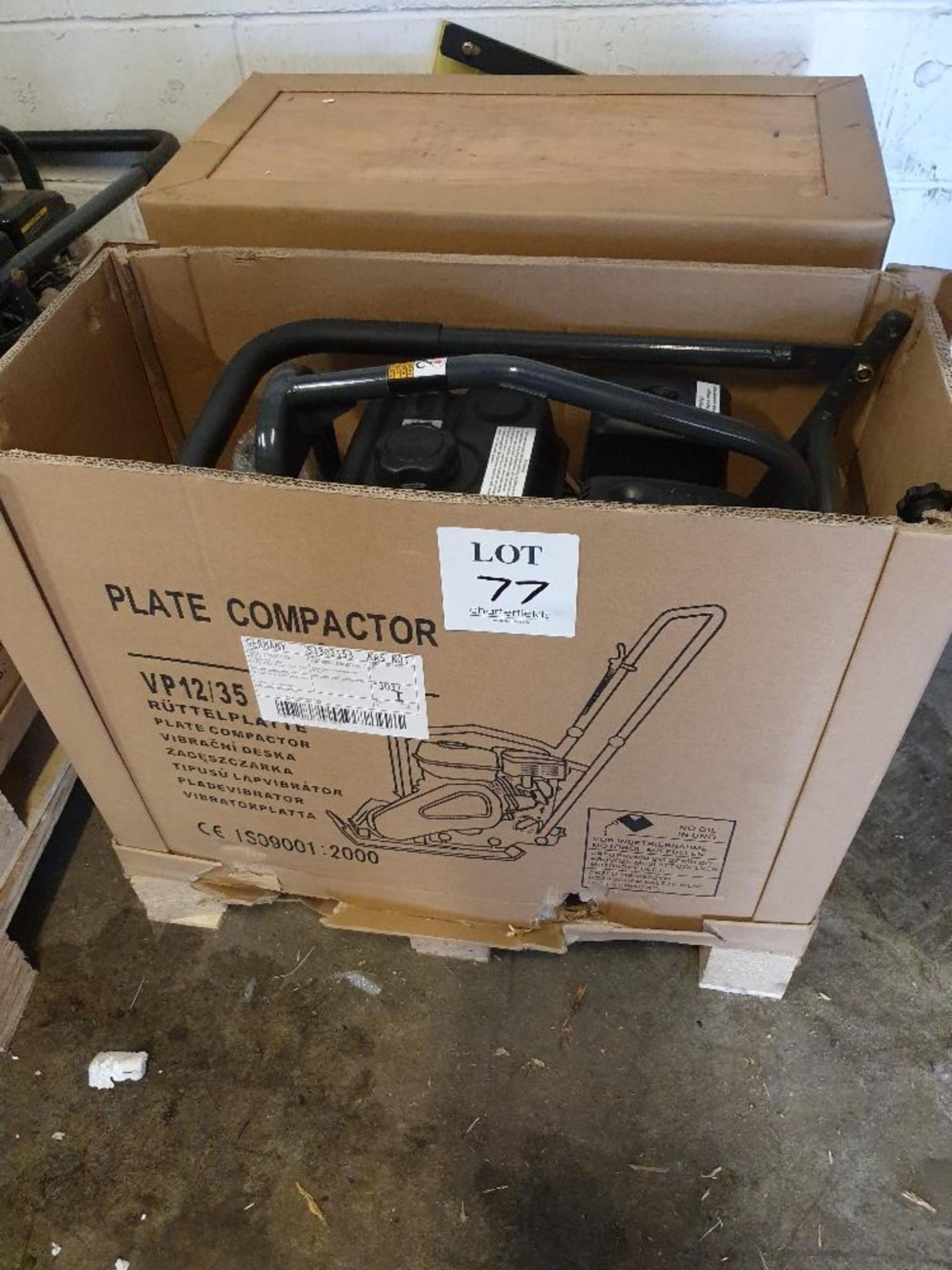 Baumax VP 12/35 14" plate compactor (75kg) - Petrol (£5.00 loading charge)