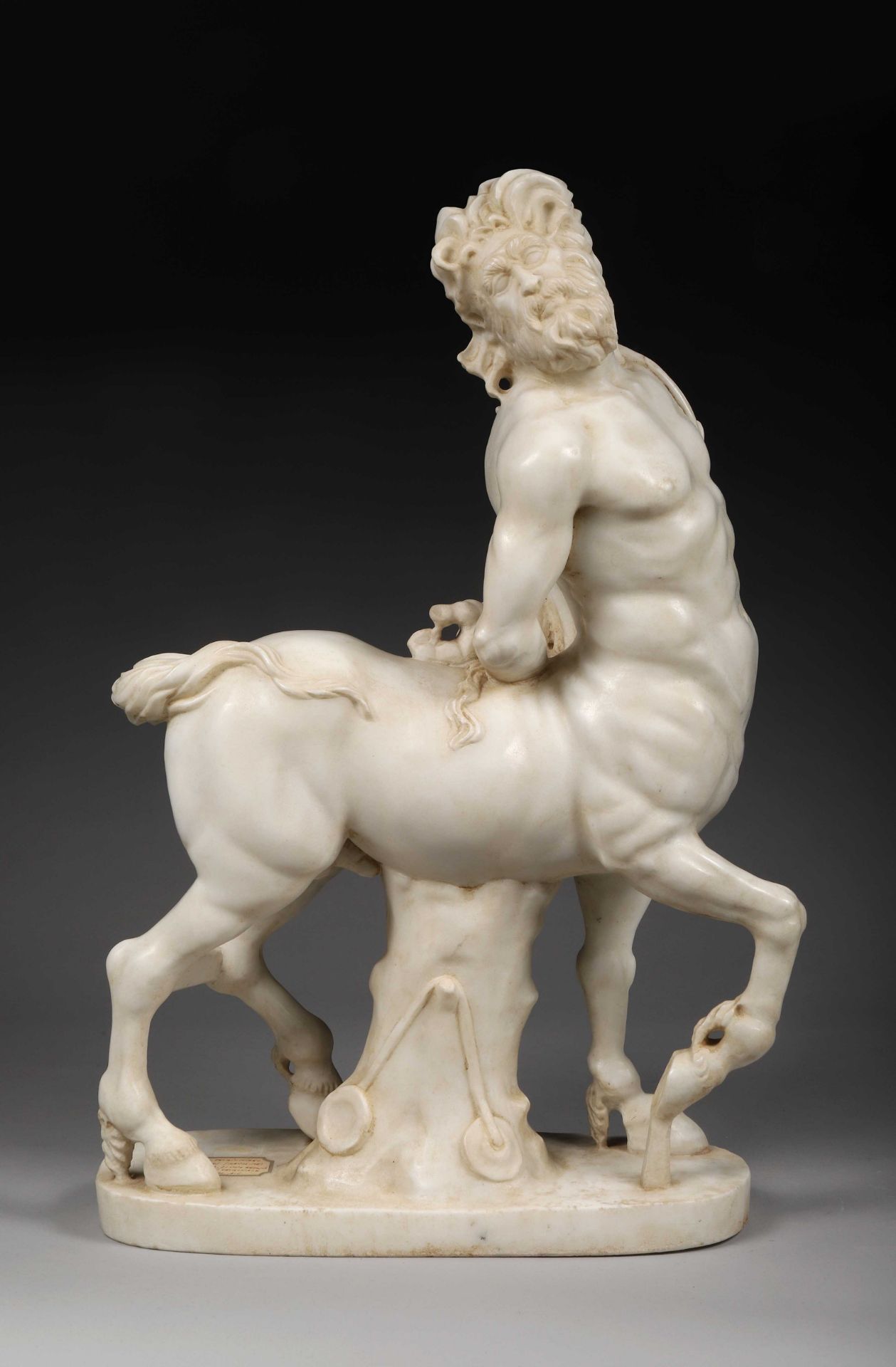Le vieux centaure de Furietti. Sculpture en marbre blanc exécutée au XXème siècle [...]
