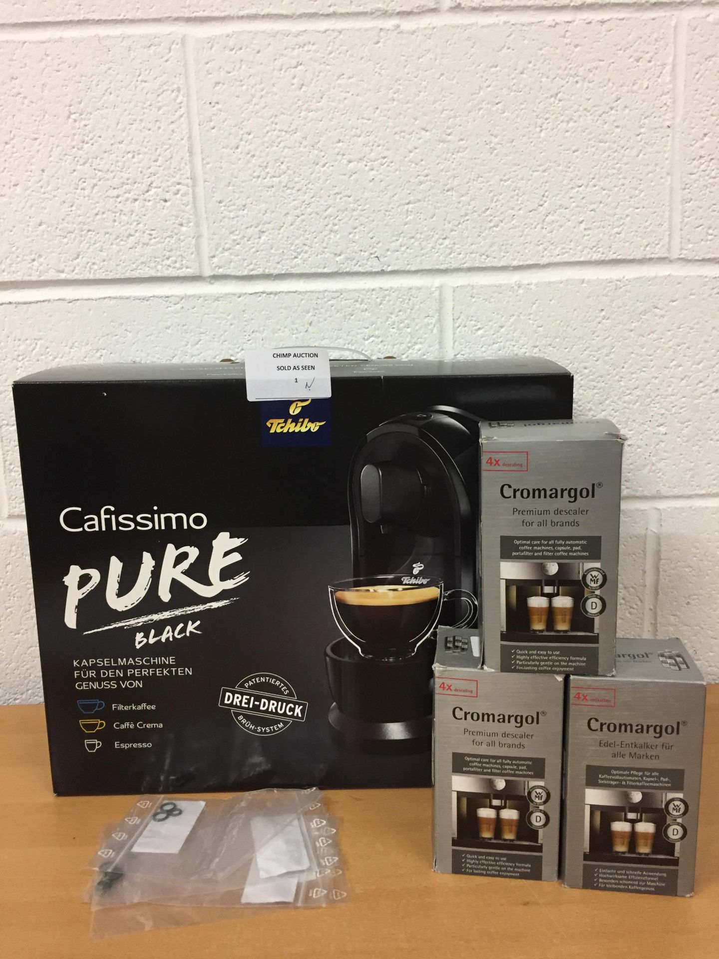 Brand new Tchibo Cafissimo Pure Coffee Machine bundle RRP £229.99.