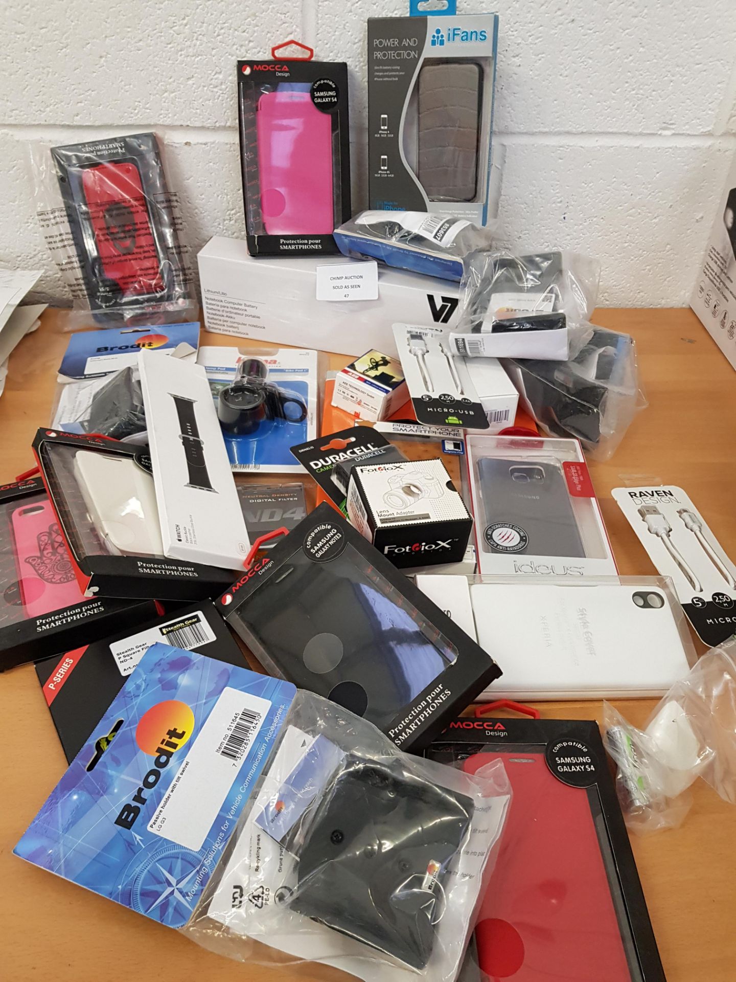Joblot of mixed Brand new Phone, Tablet, PC peripherals