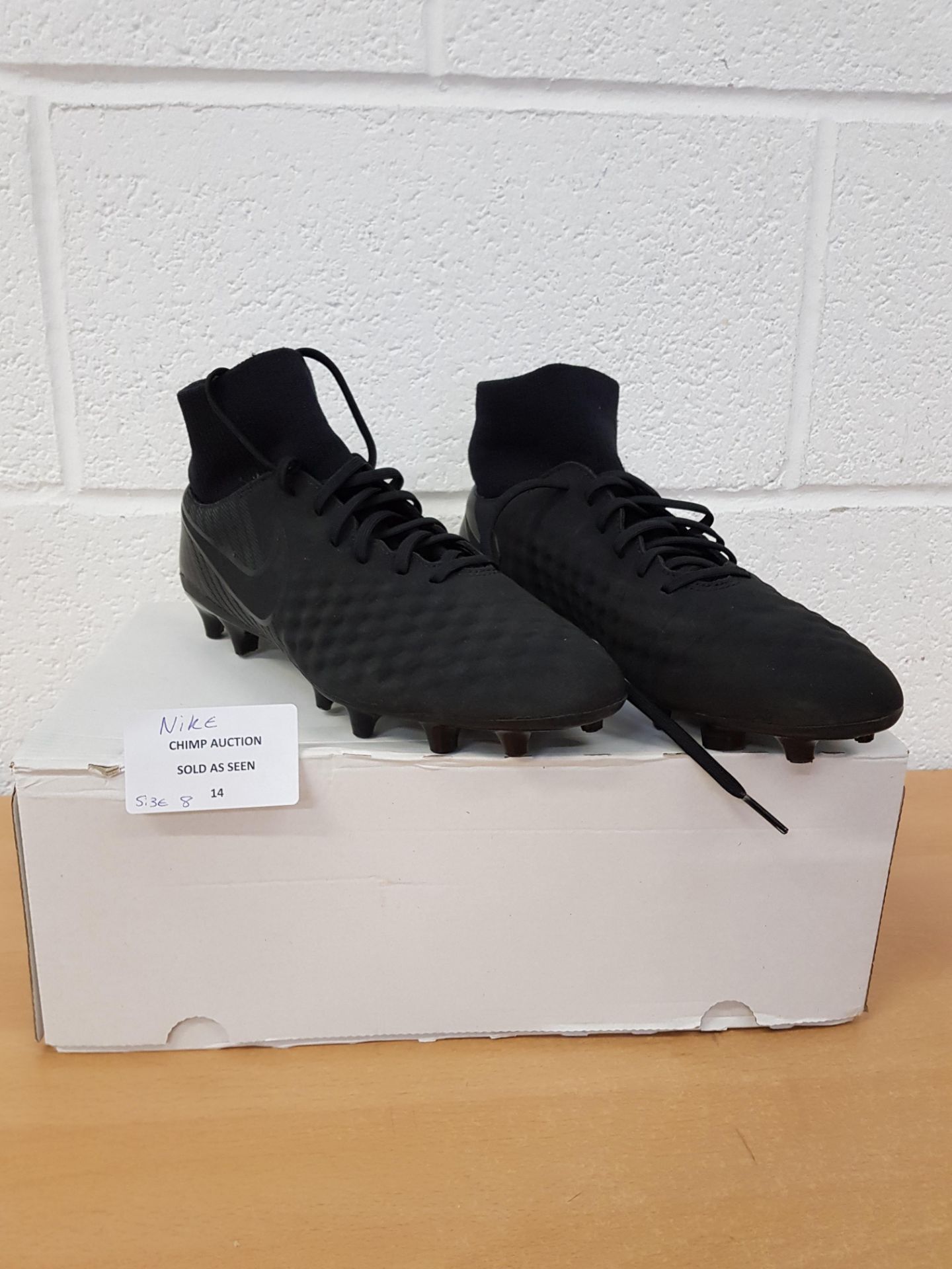 Nike Footballl Boots UK SIZE 8