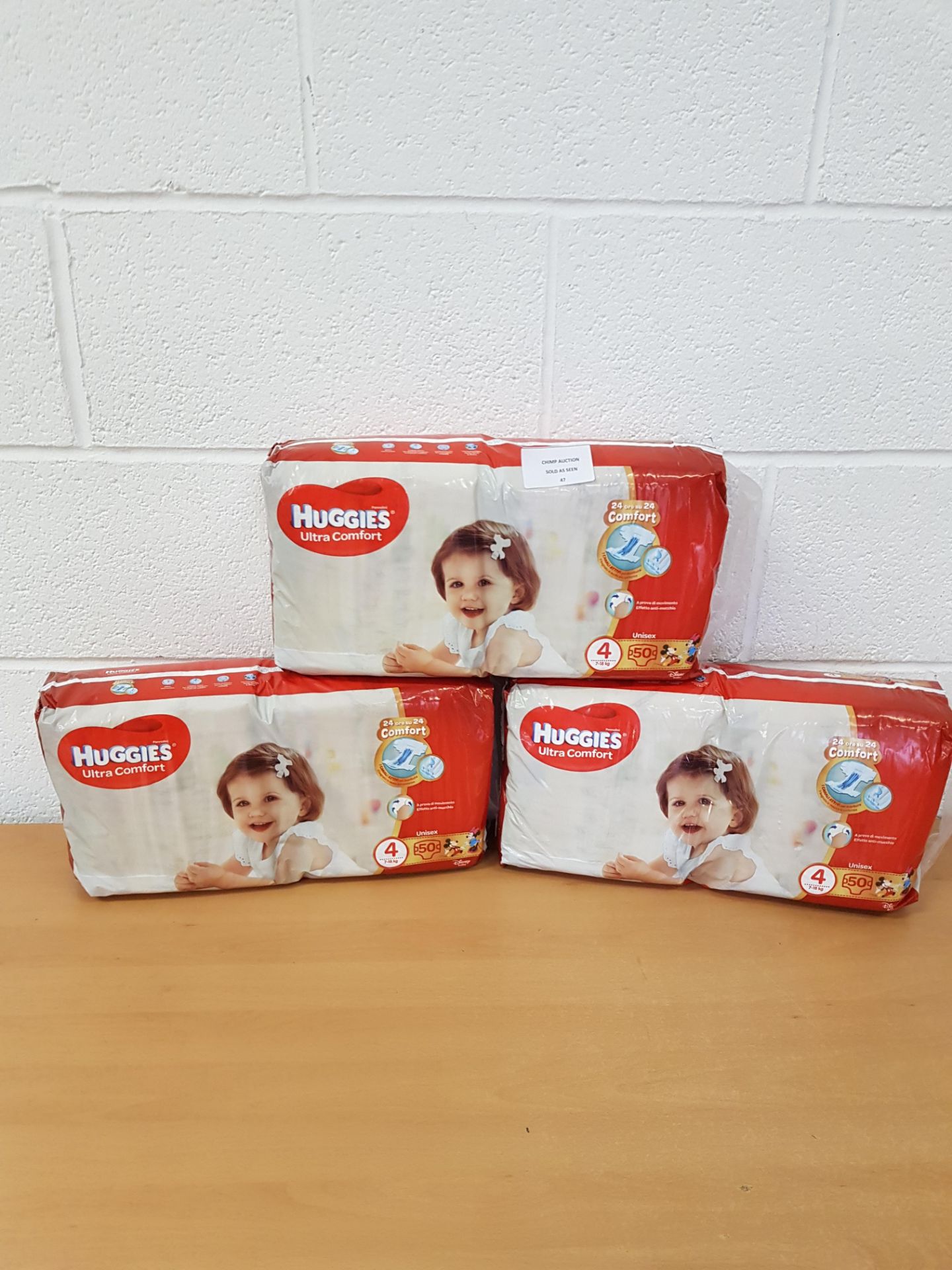 Brand new Huggies Nappies Size 4, 7-18KG Month Supply (150x pieces)
