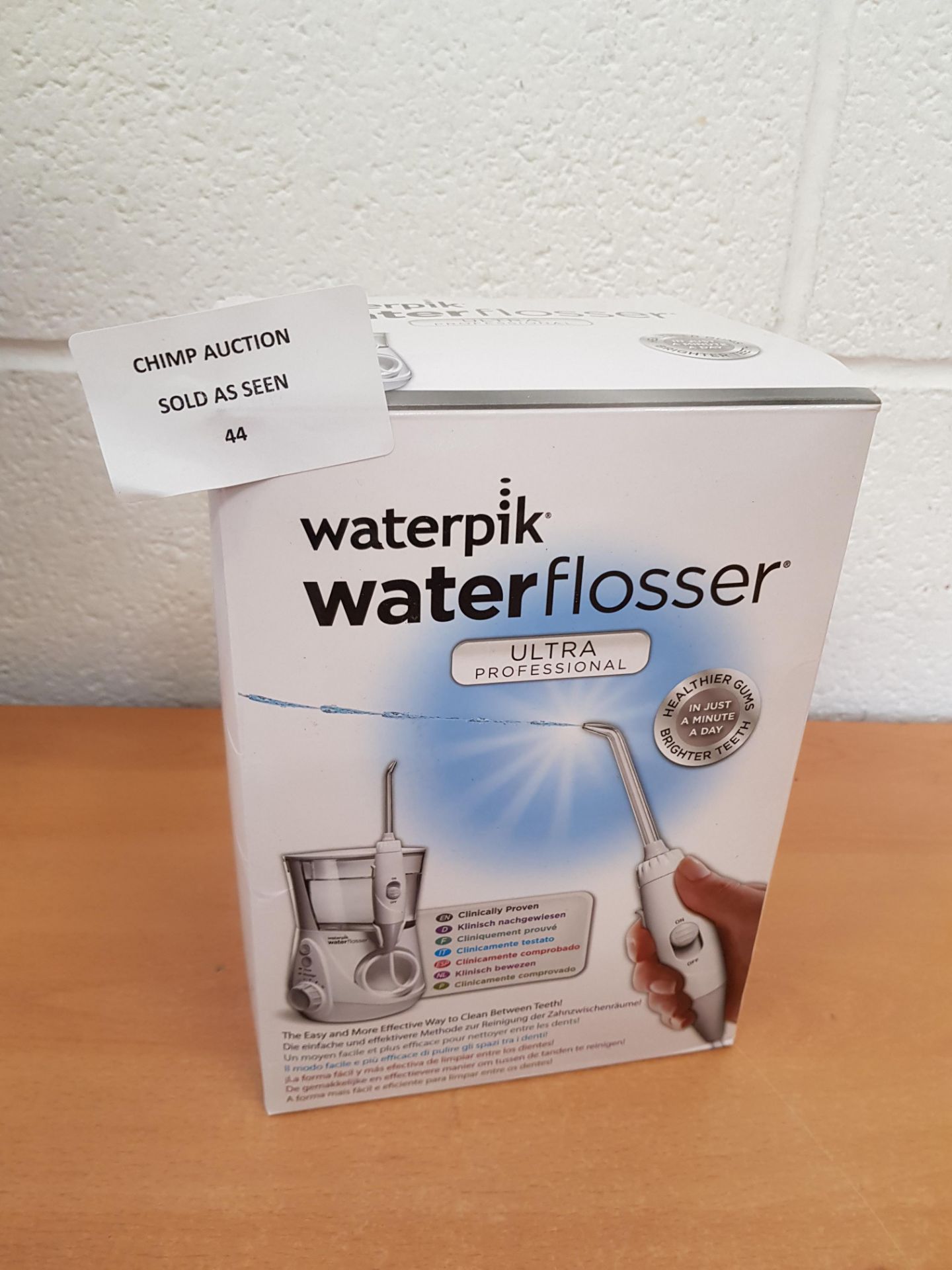 WaterPik WP-660 Water Flosser Ultra Professional RRP £109.99.