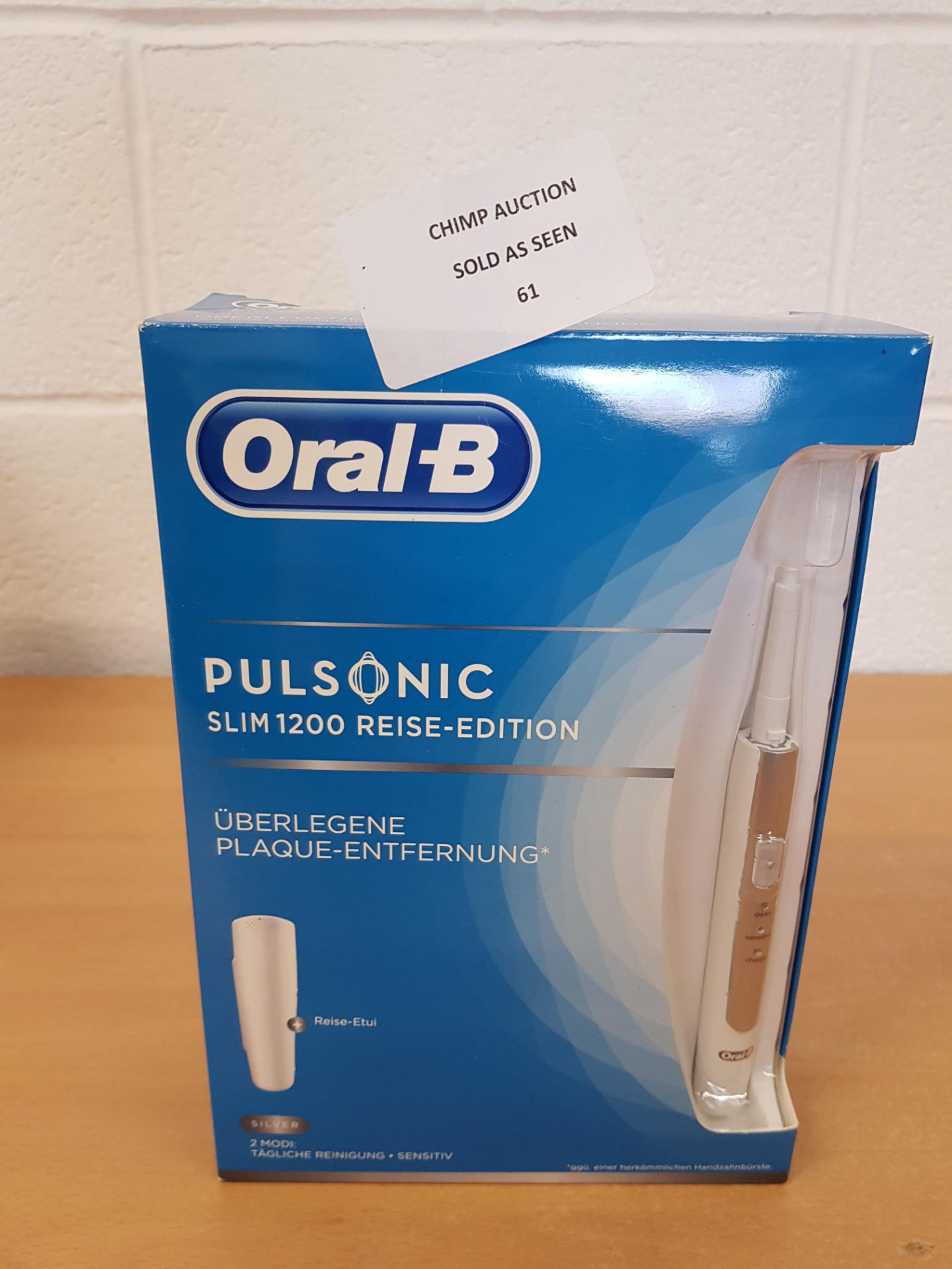 Oral-B Pulsonic Slim 1200 Electric Toothbrush RRP £109.99.