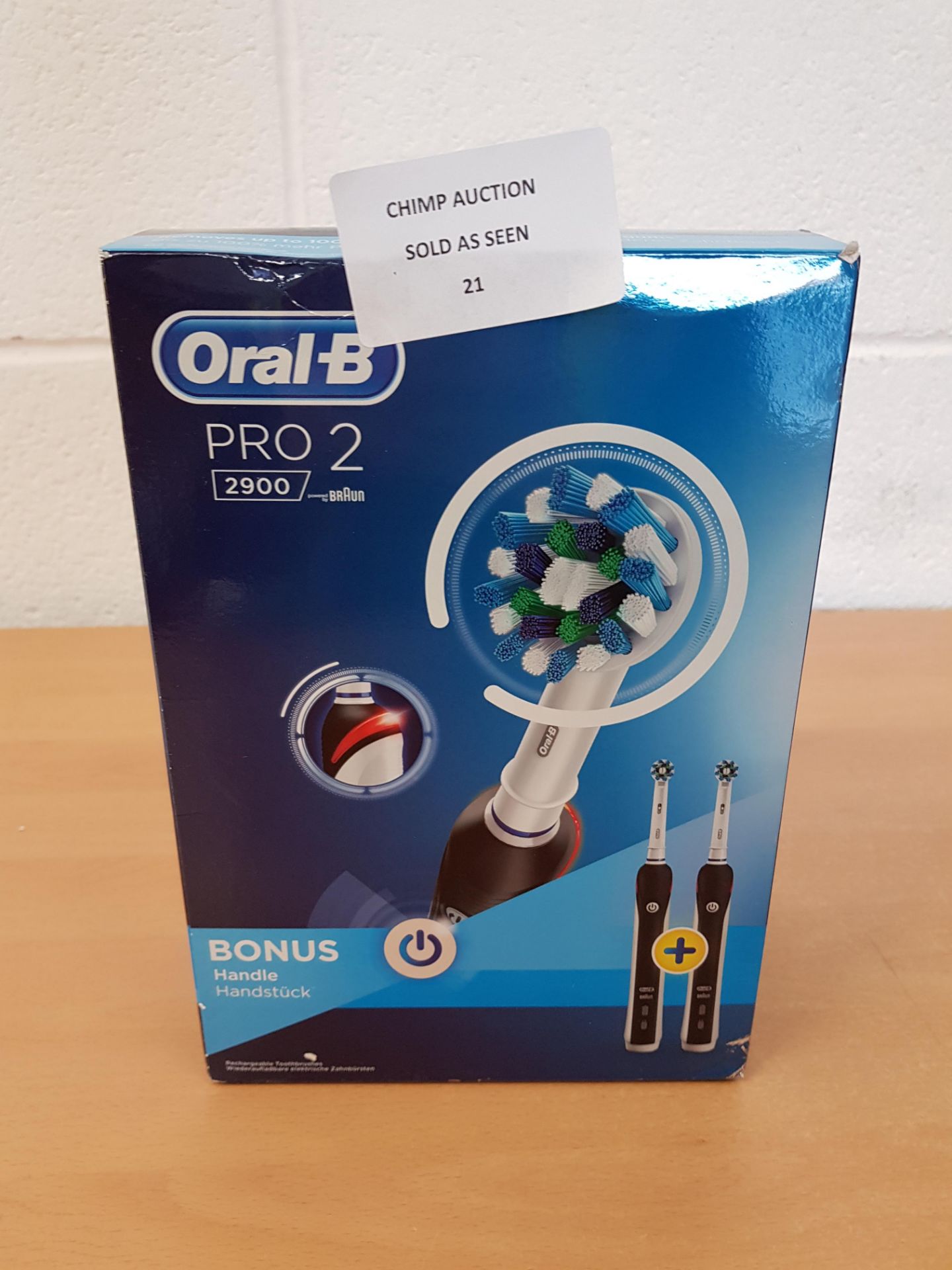 Oral-B Pro 2 2900 TWIN edition electric toothbrush