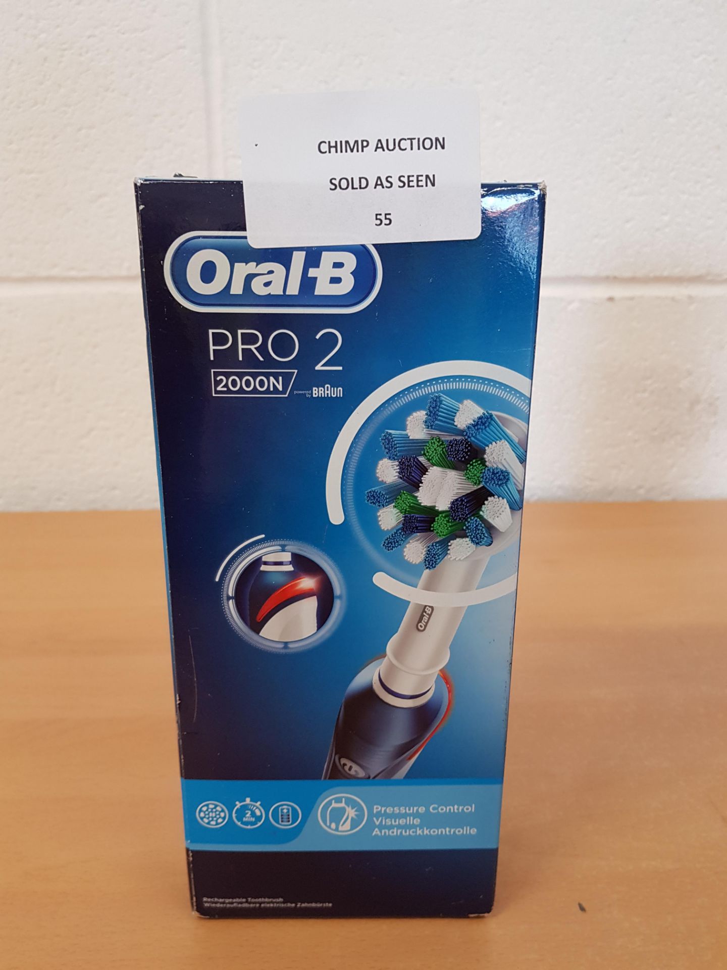 Oral-B Pro 2 2000 Electric Toothbrush