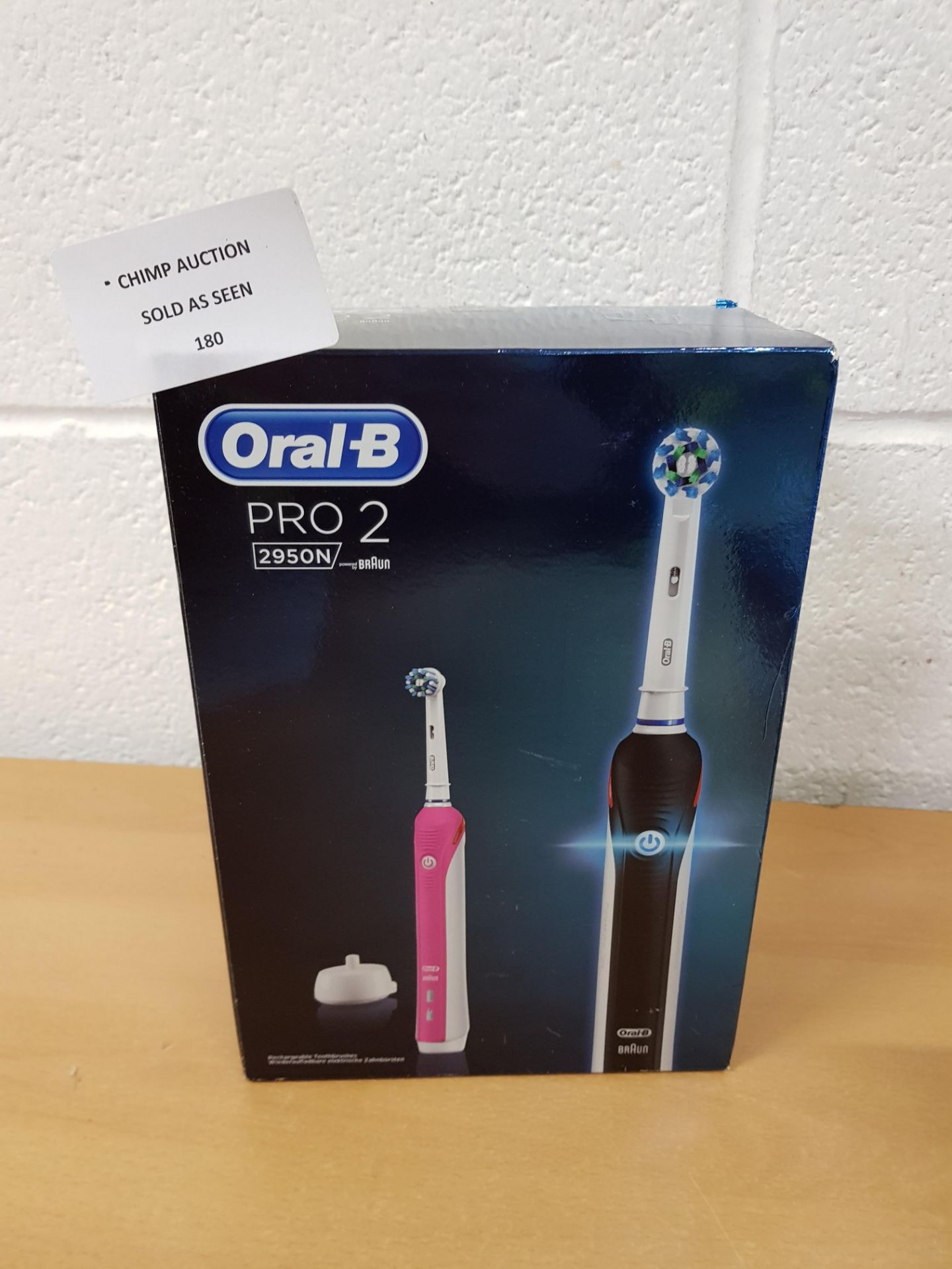 Oral-B Pro 2 TWIN edition electric Toothbrush