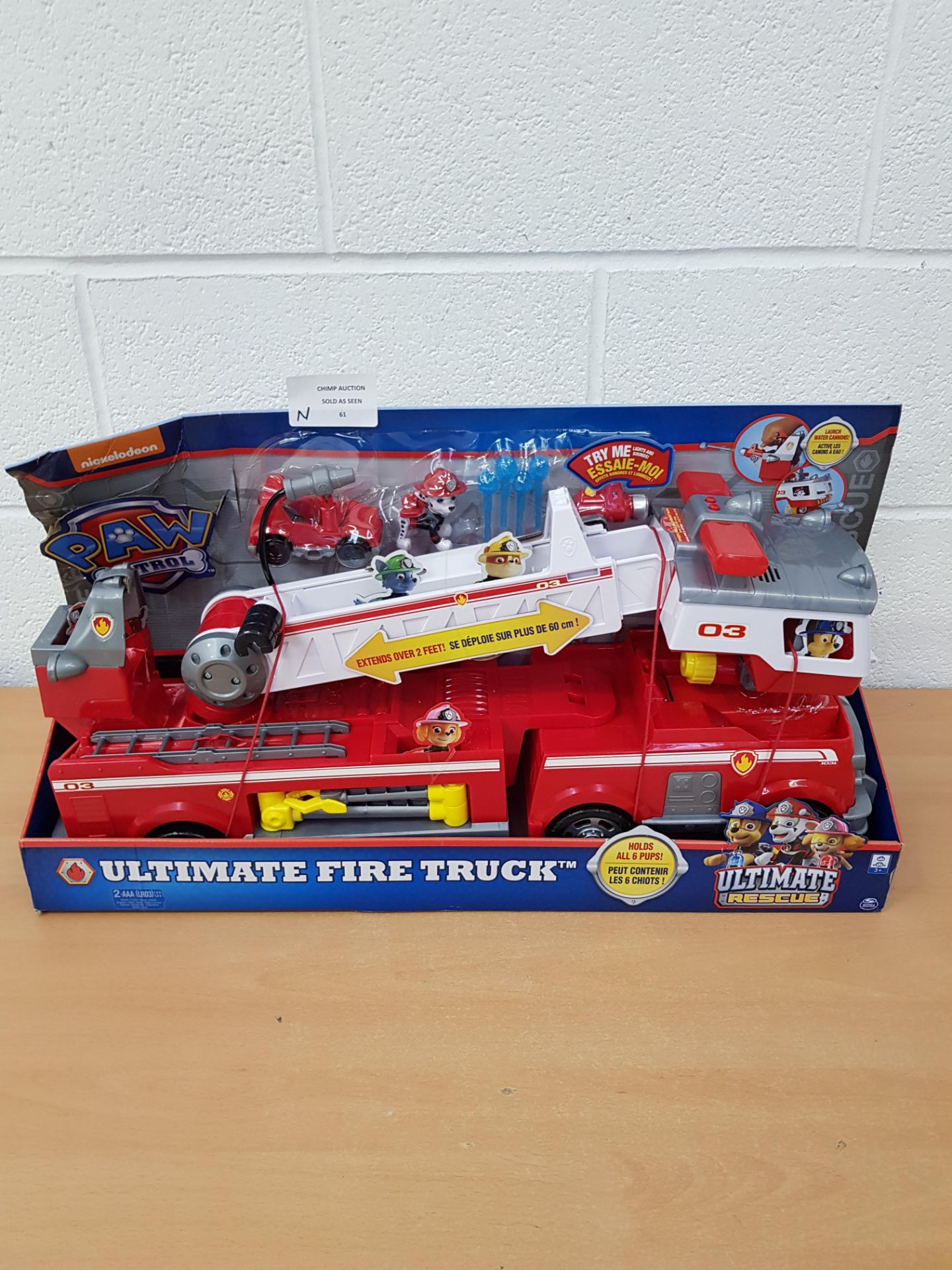 Brand new PAW Patrol — Ultimate Rescue Fire Truck + 2ft Ladder RRP £69.99