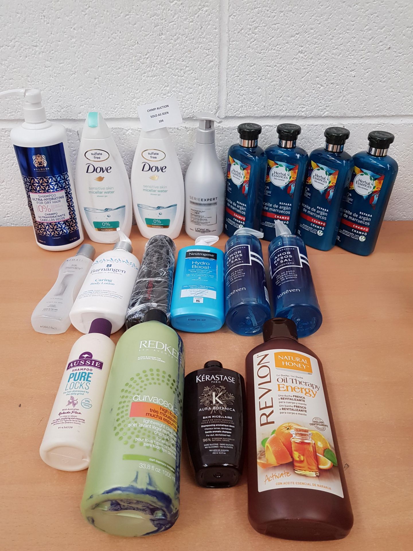 Joblot of mixed Mostly NEW Shampoos, Body Wash & More RRP £155