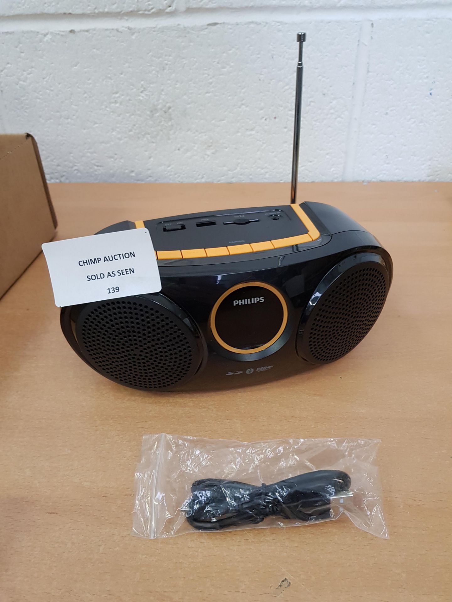 Philips AT10 Portable Stereo MP3, Bluetooth Radio System