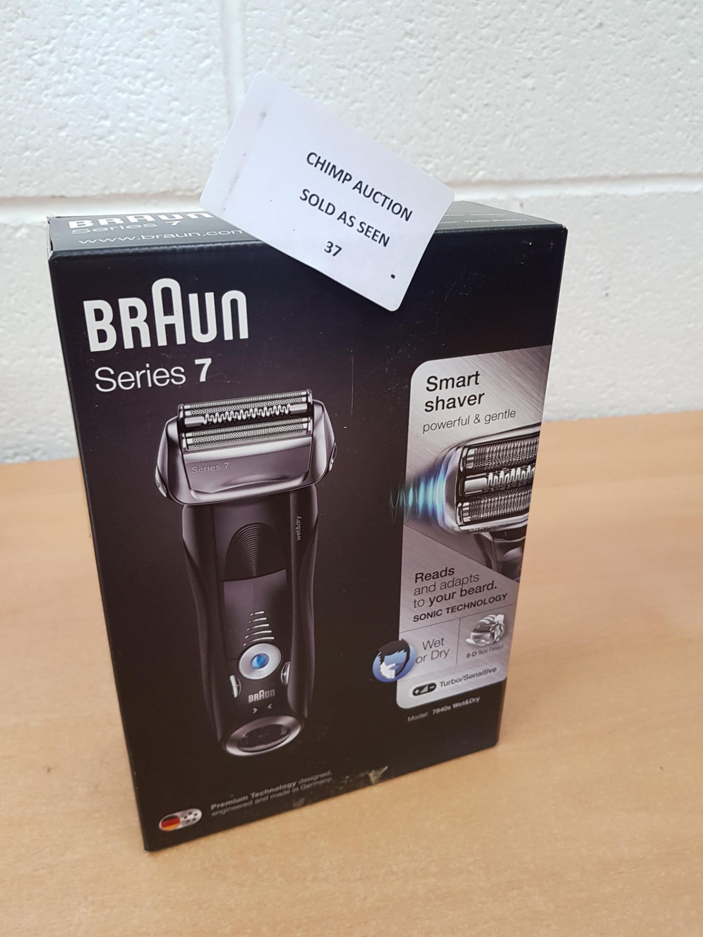 Braun Series 7 7840s, Wet & Dry Shaver Integrated Precision Trimmer RRP £199.99.