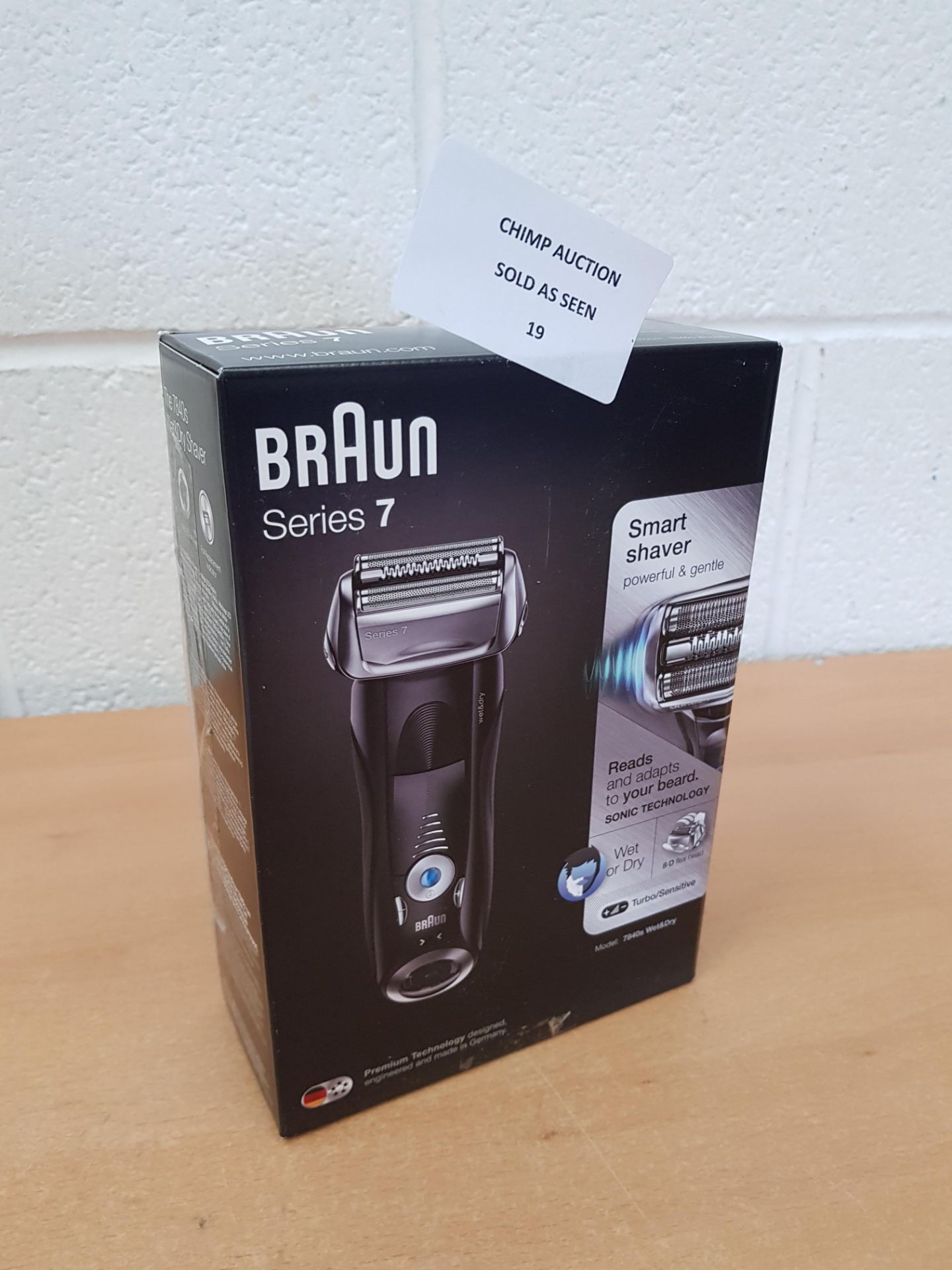 Braun Series 7 7840s, Wet & Dry Shaver Integrated Precision Trimmer RRP £199.99.