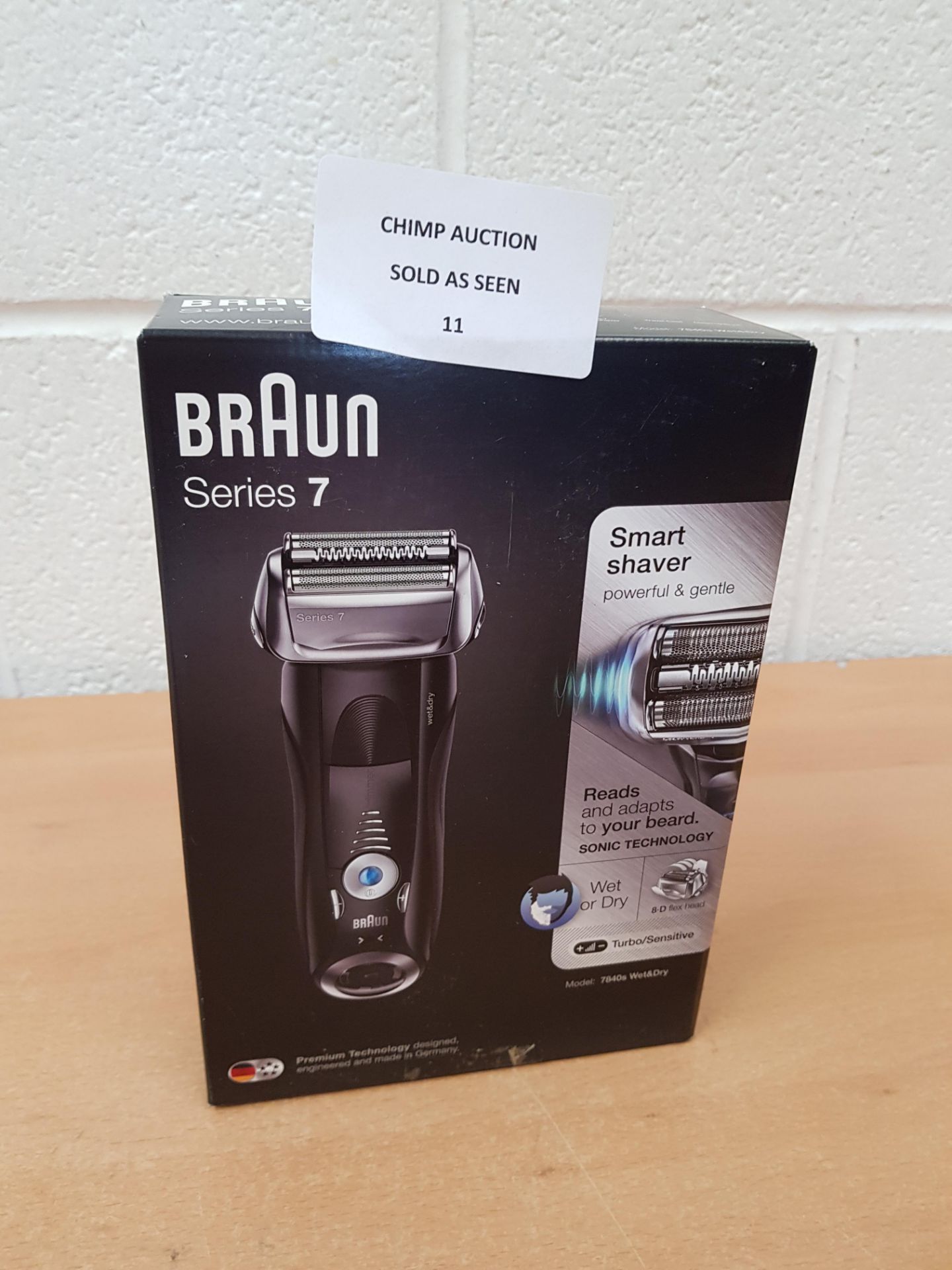 Braun Series 7 7840s, Wet & Dry Shaver Integrated Precision Trimmer RRP £199.99.