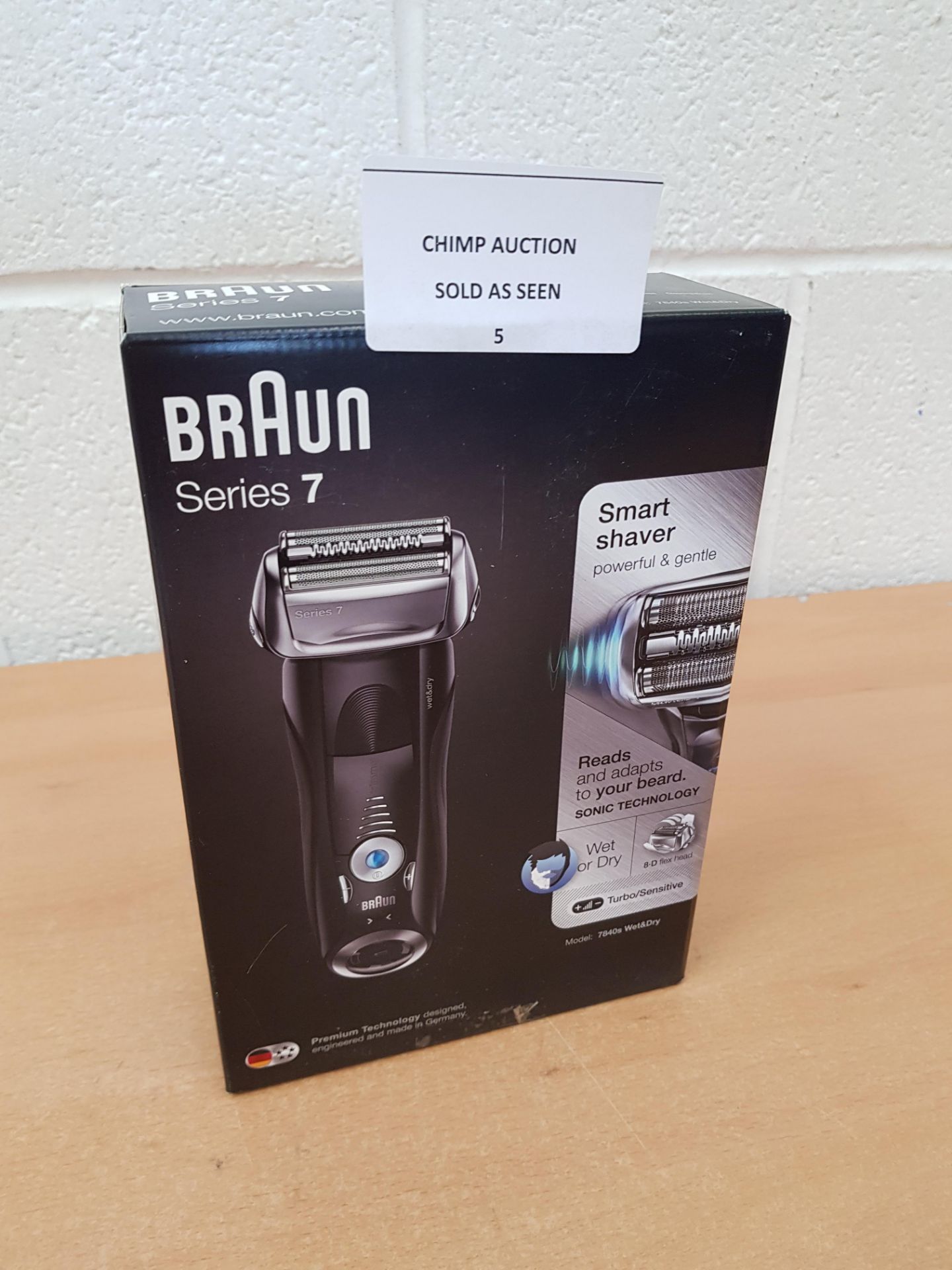 Braun Series 7 7840s, Wet & Dry Shaver Integrated Precision Trimmer RRP £199.99.