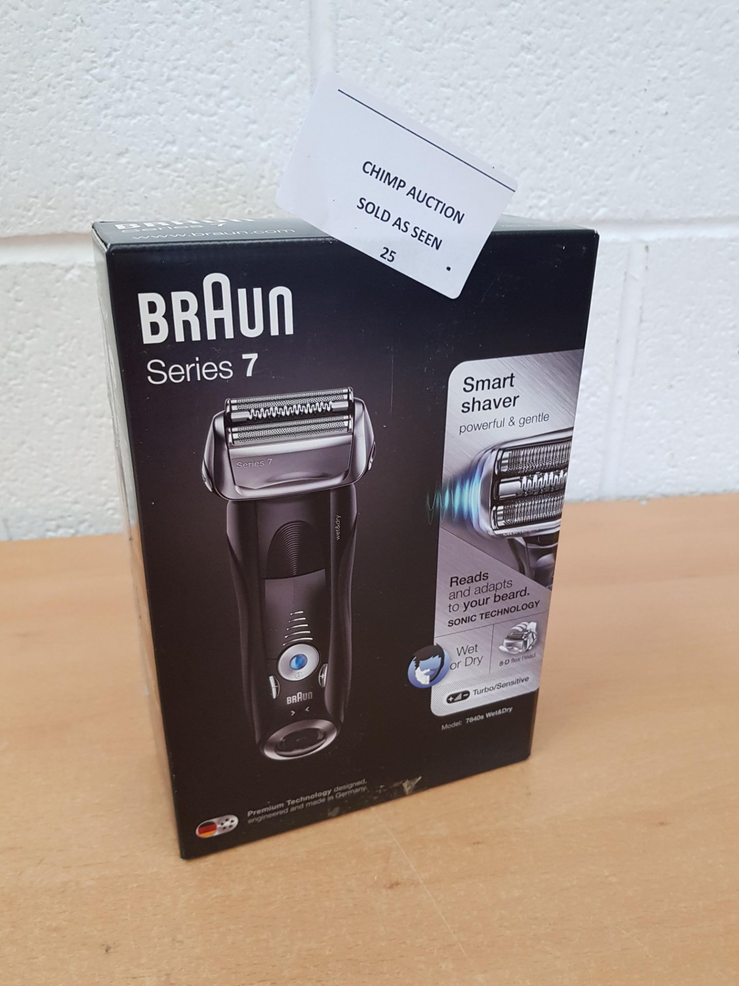 Braun Series 7 7840s, Wet & Dry Shaver Integrated Precision Trimmer RRP £199.99.