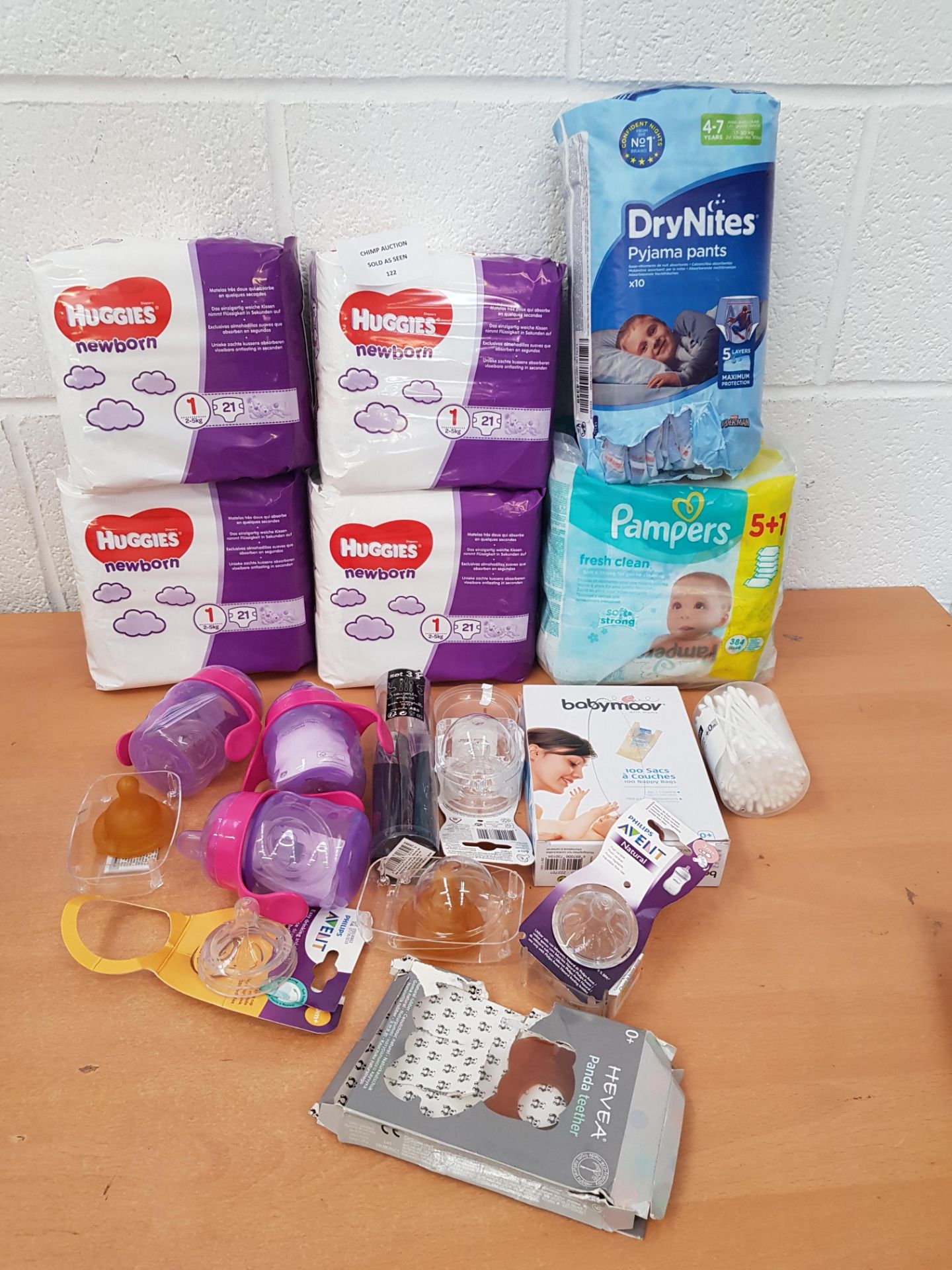 Joblot of mixed mostly NEW Baby items