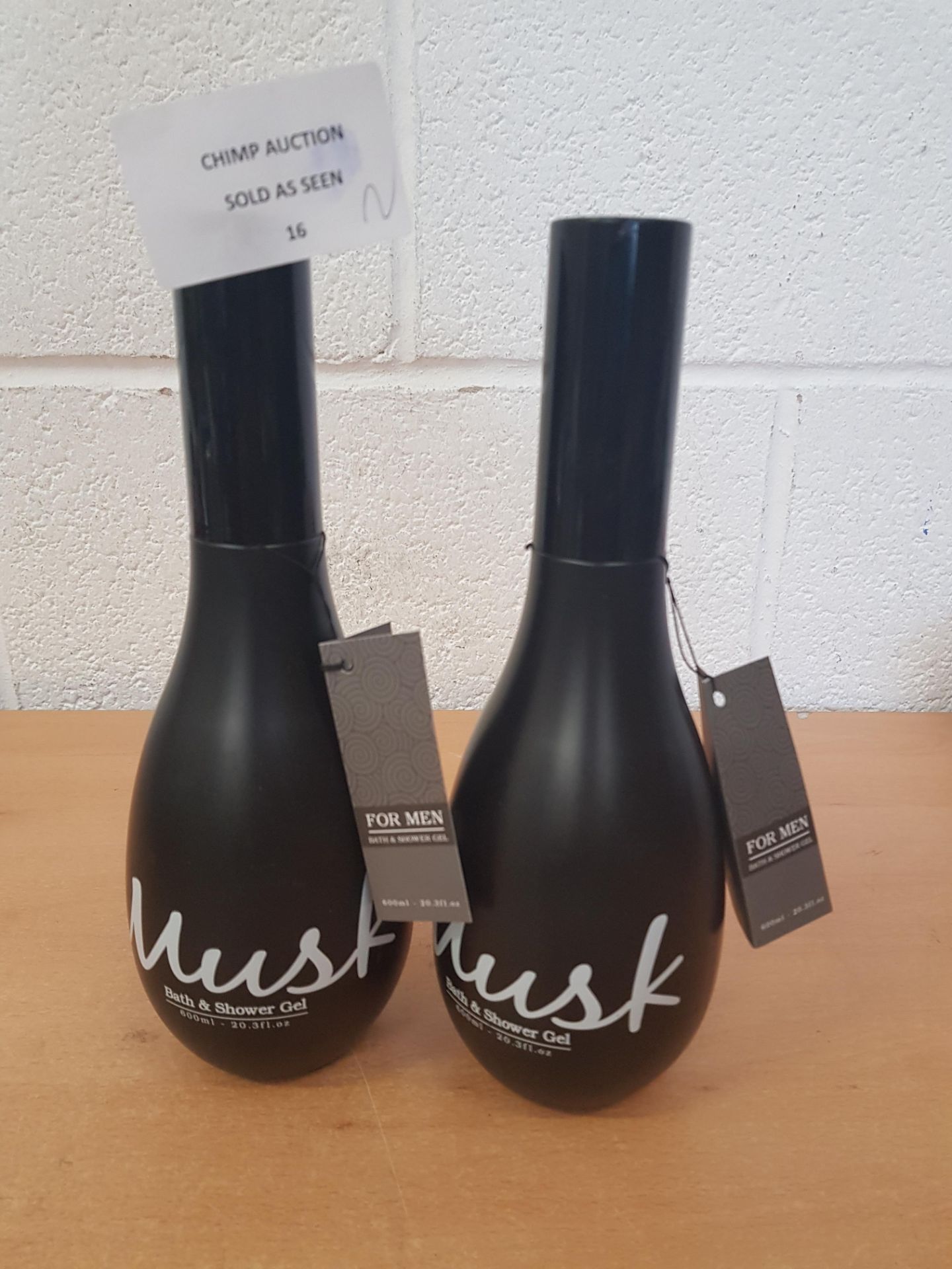 2X Brand new Musk Men's Bath & Shower Gel 600ml RRP £40