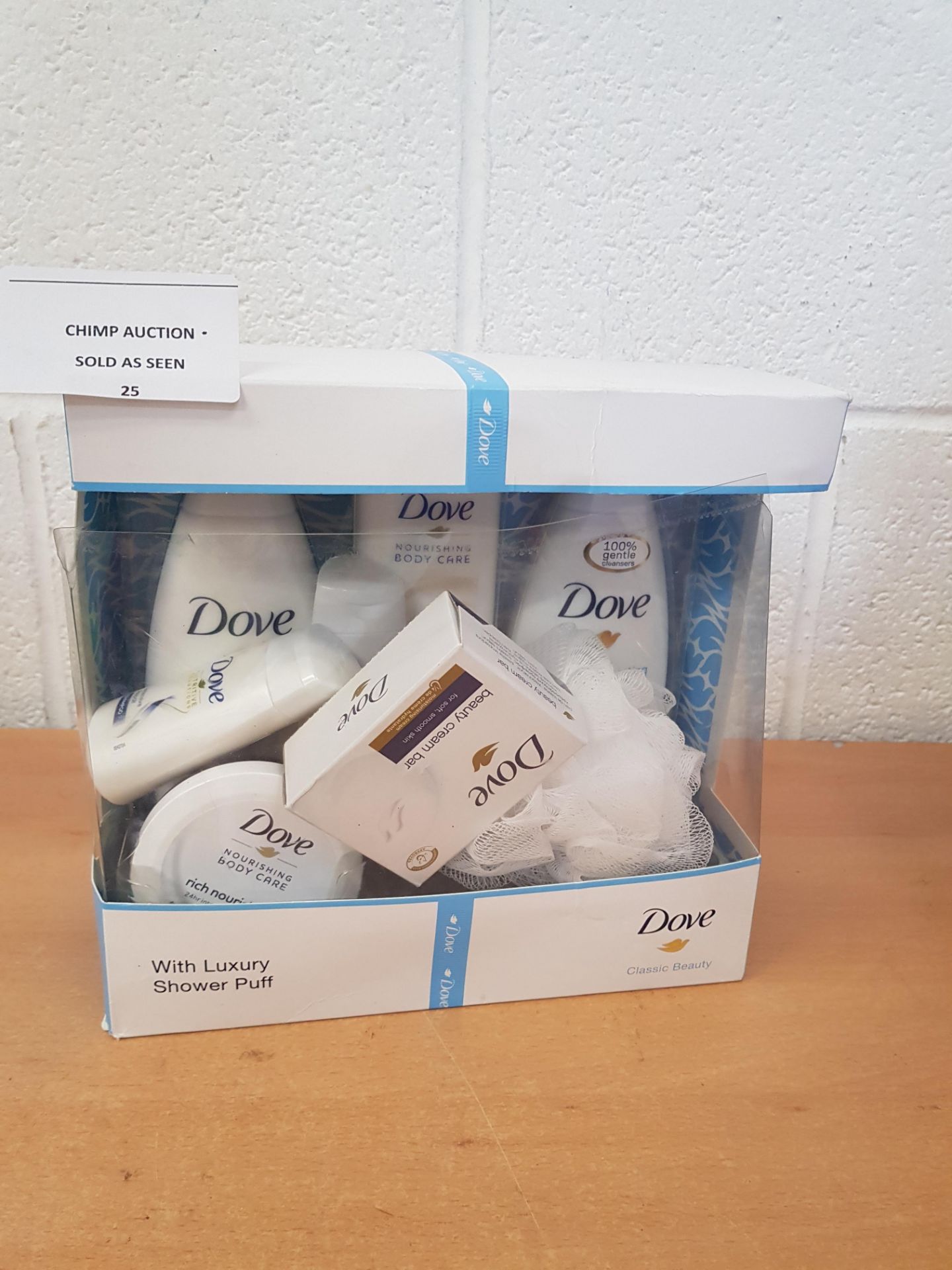 New Dove Luxury Shower Puff Gift Pack RRP £39.99. ( damaged packaging )