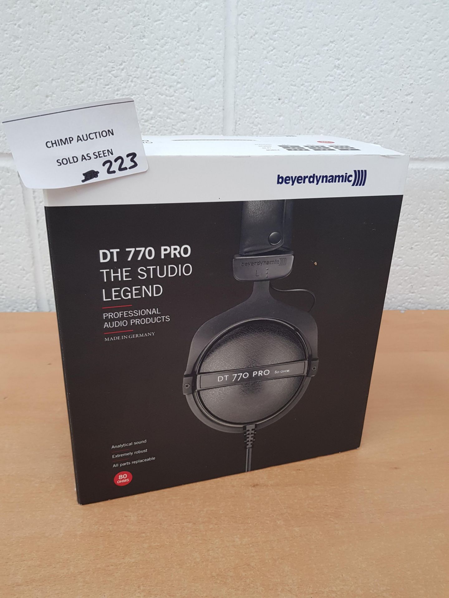 Beyerdynamic DT 990 PRO Studio Headphones RRP £129.99.