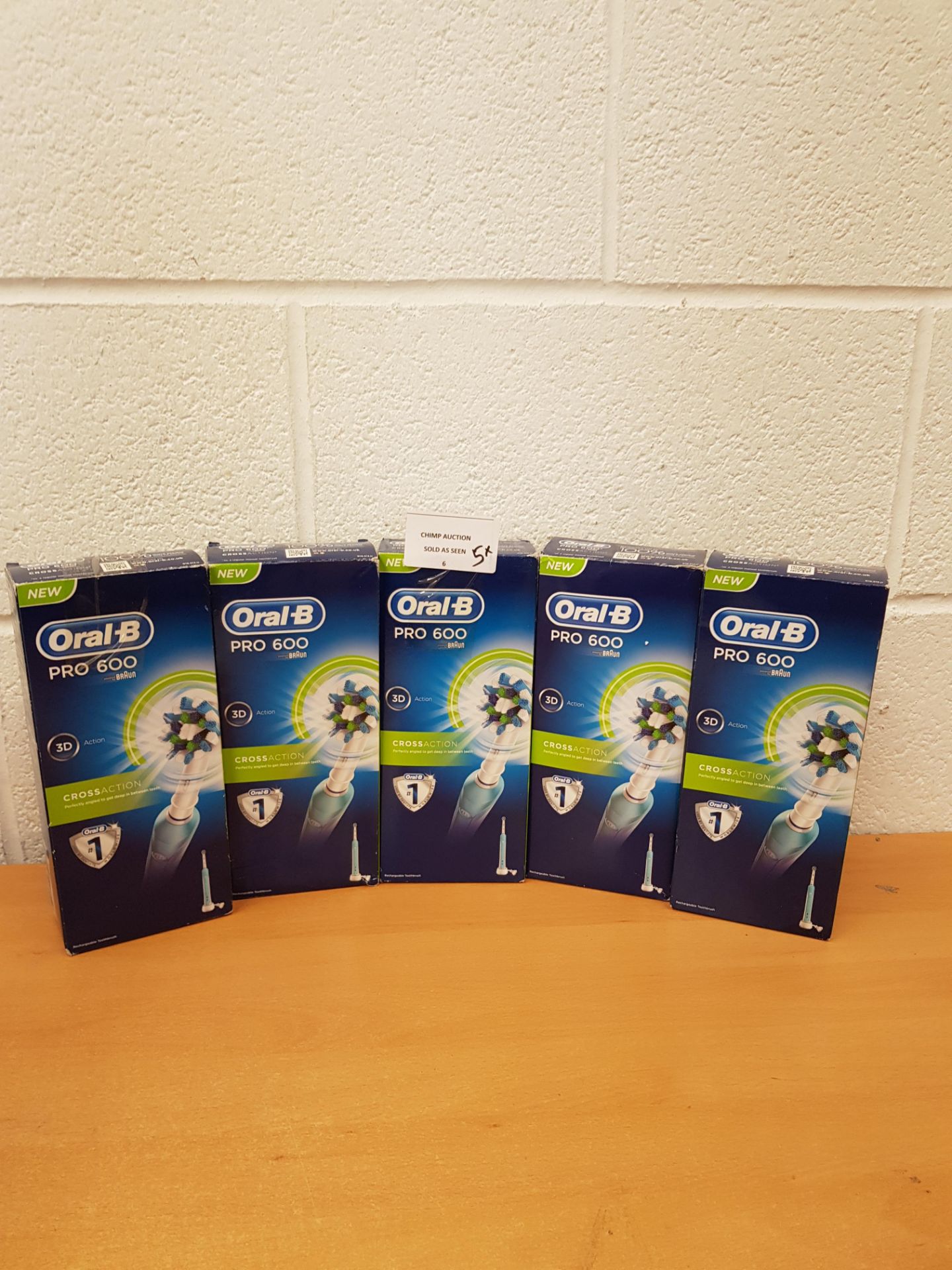 Joblot of 5X Oral-B Braun Pro 600 3D Action electric toothbrushes RRP Value £250.
